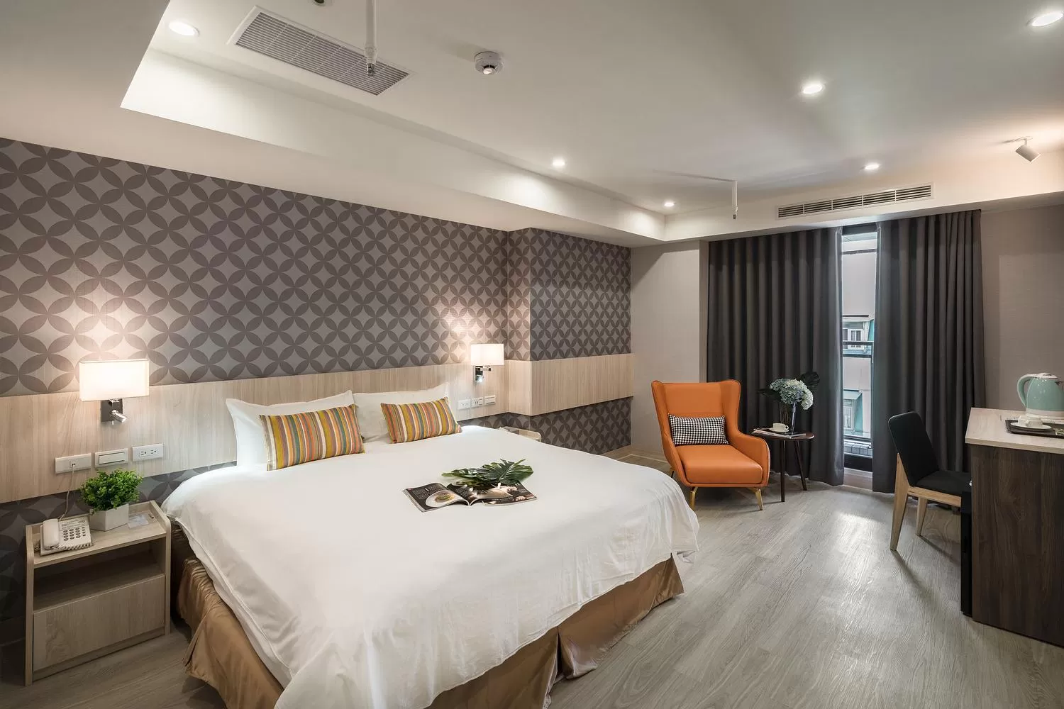 Bedroom, Bed in Comma Boutique Hotel