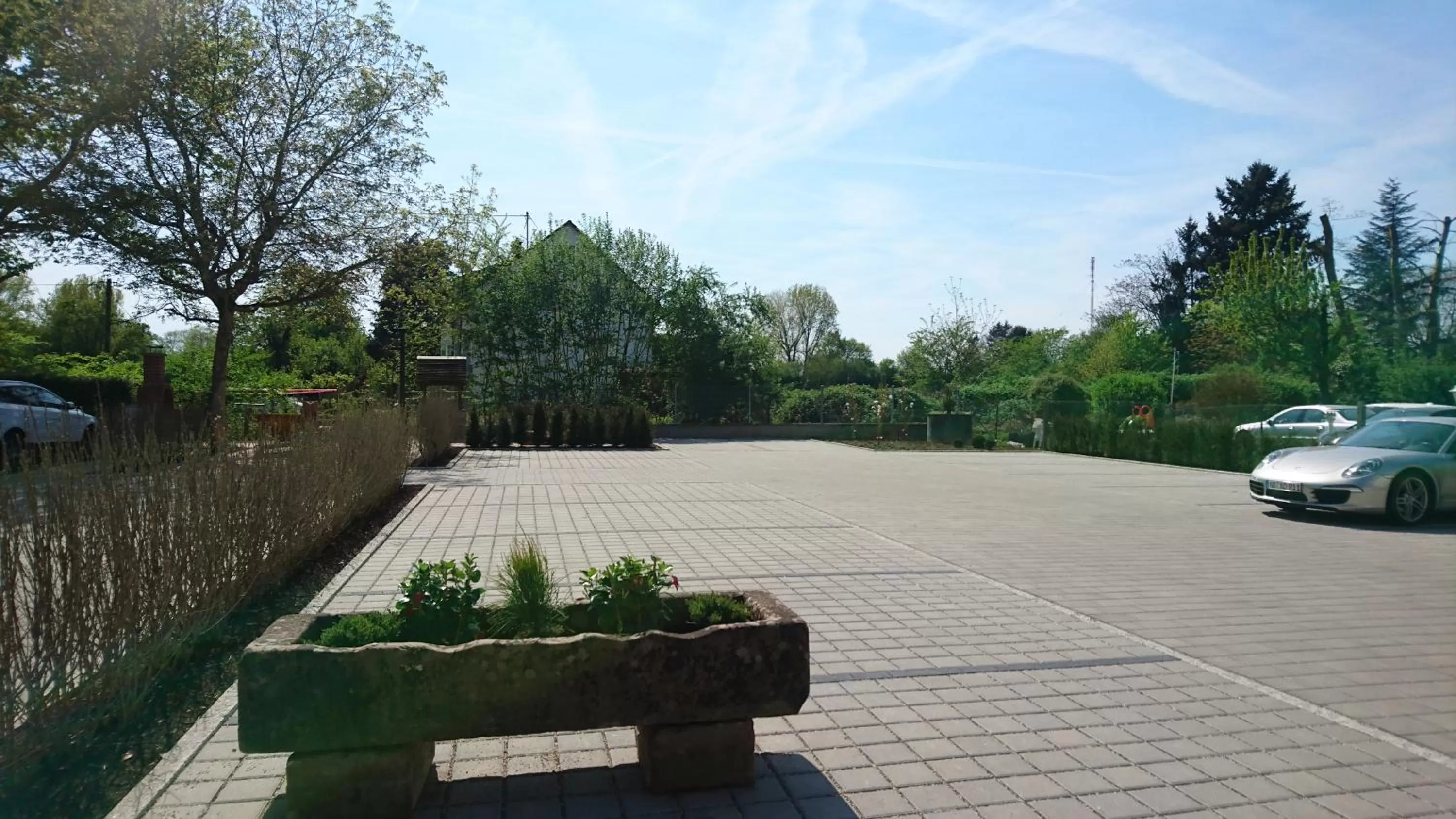 Parking in Hotel-Restaurant Bierhäusle