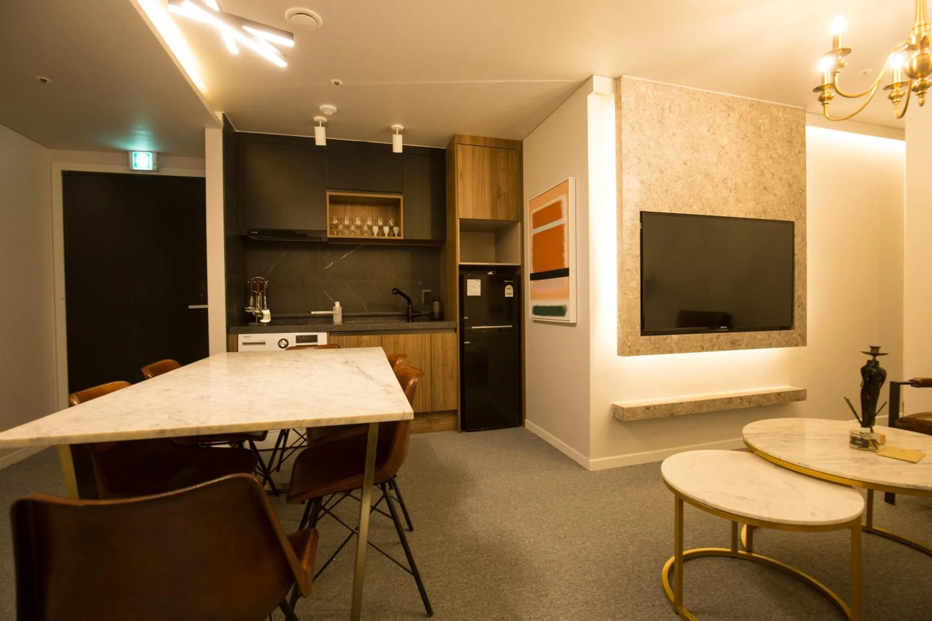 Kitchen or kitchenette, Kitchen/Kitchenette in UH Suite The Jongno
