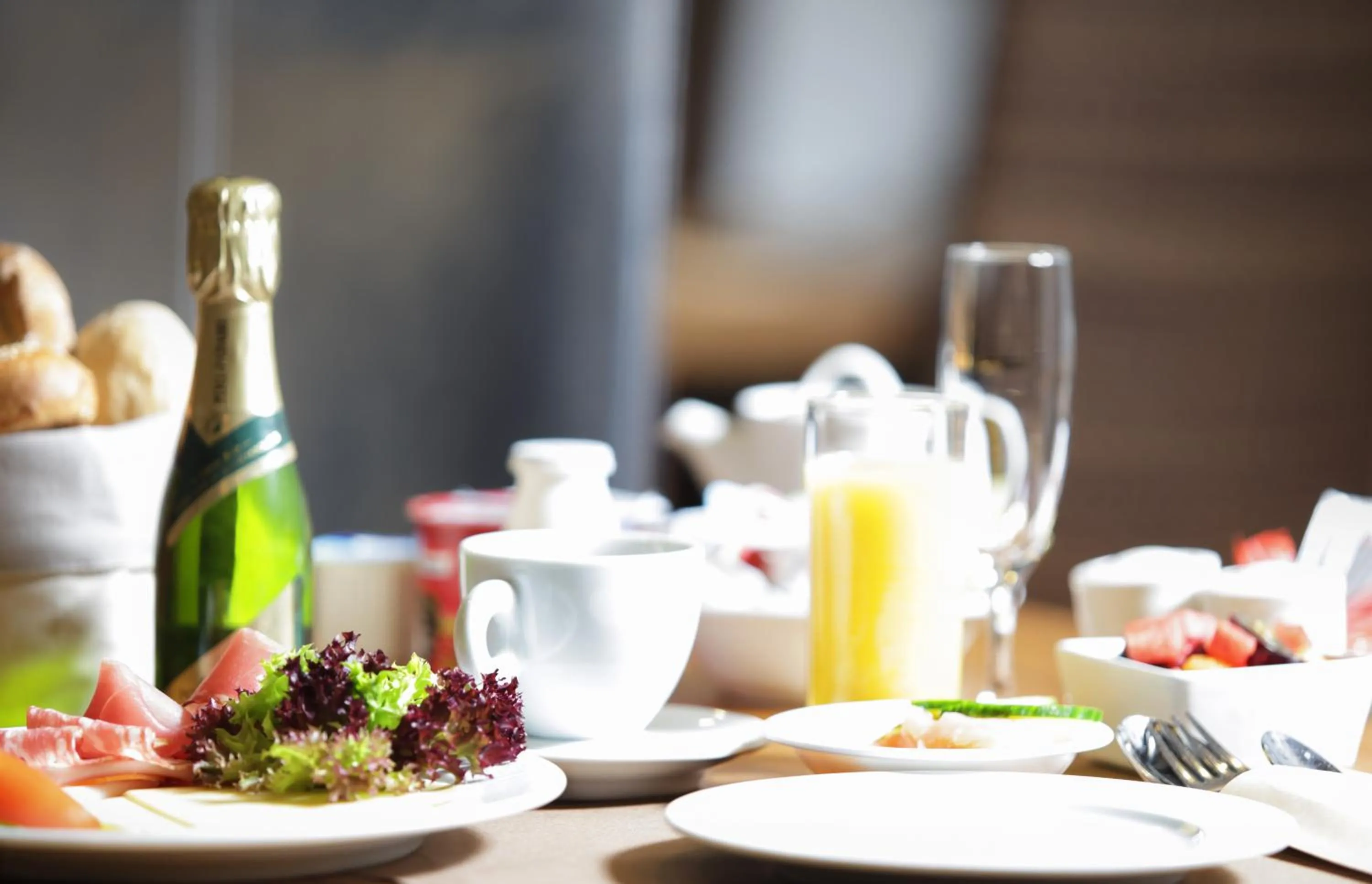 Continental breakfast in Hotel-Résidence Am Klouschter