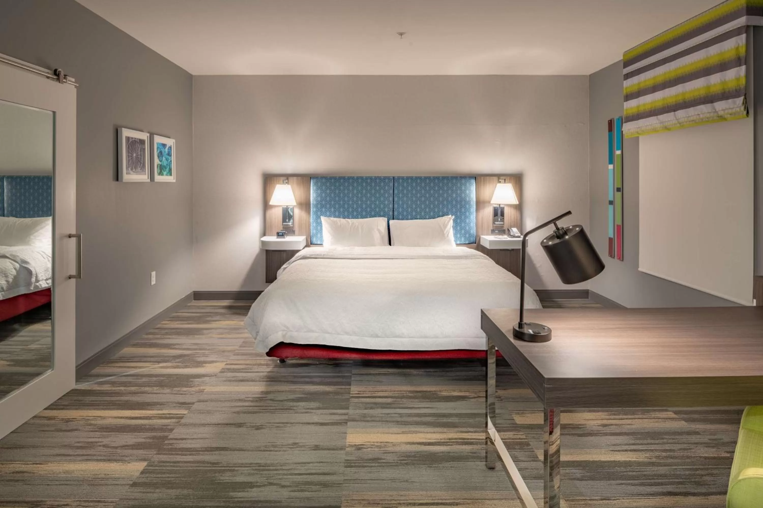 Bedroom, Bed in Hampton Inn & Suites Dallas/Plano Central