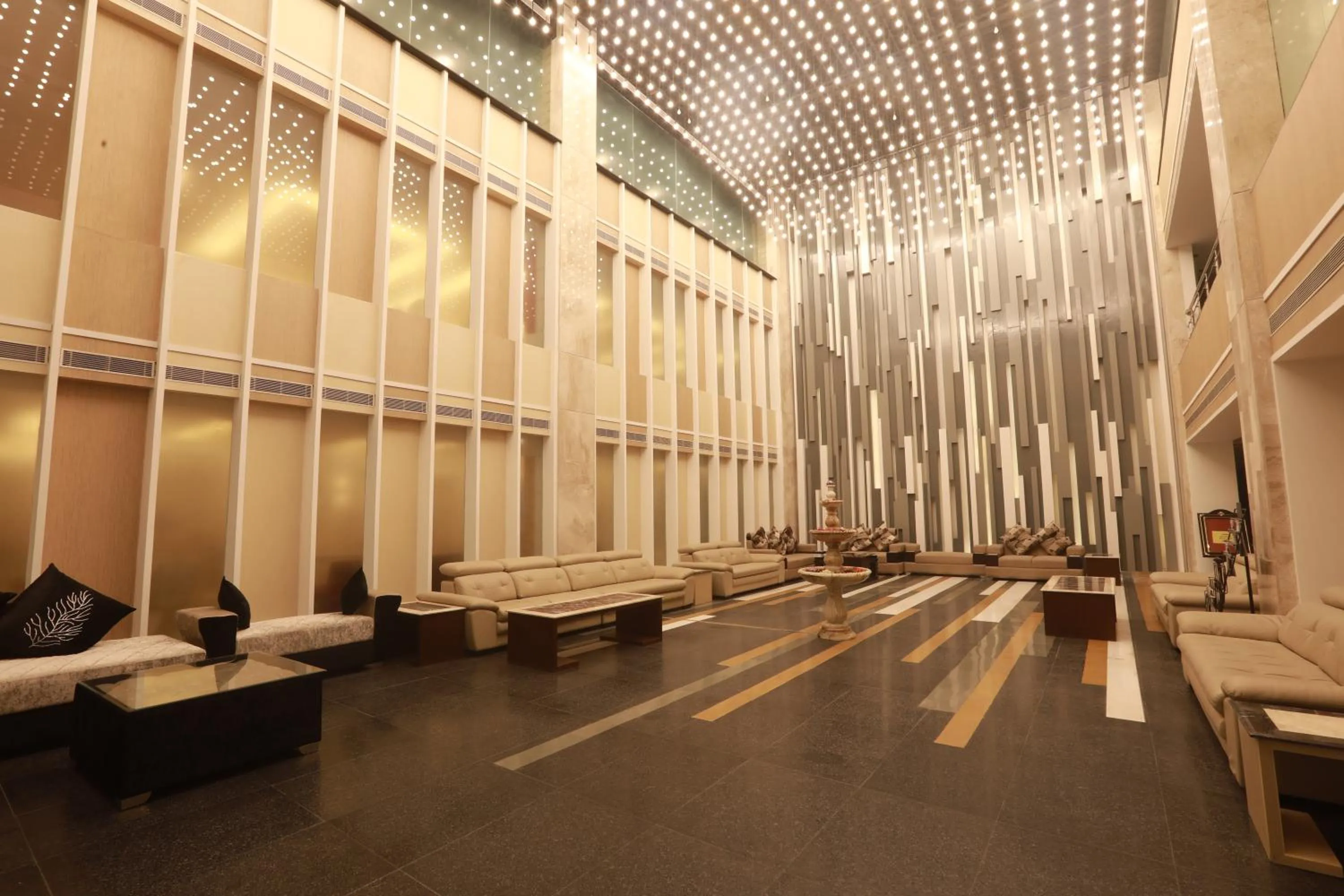 Lobby or reception in Hotel Patliputra Continental