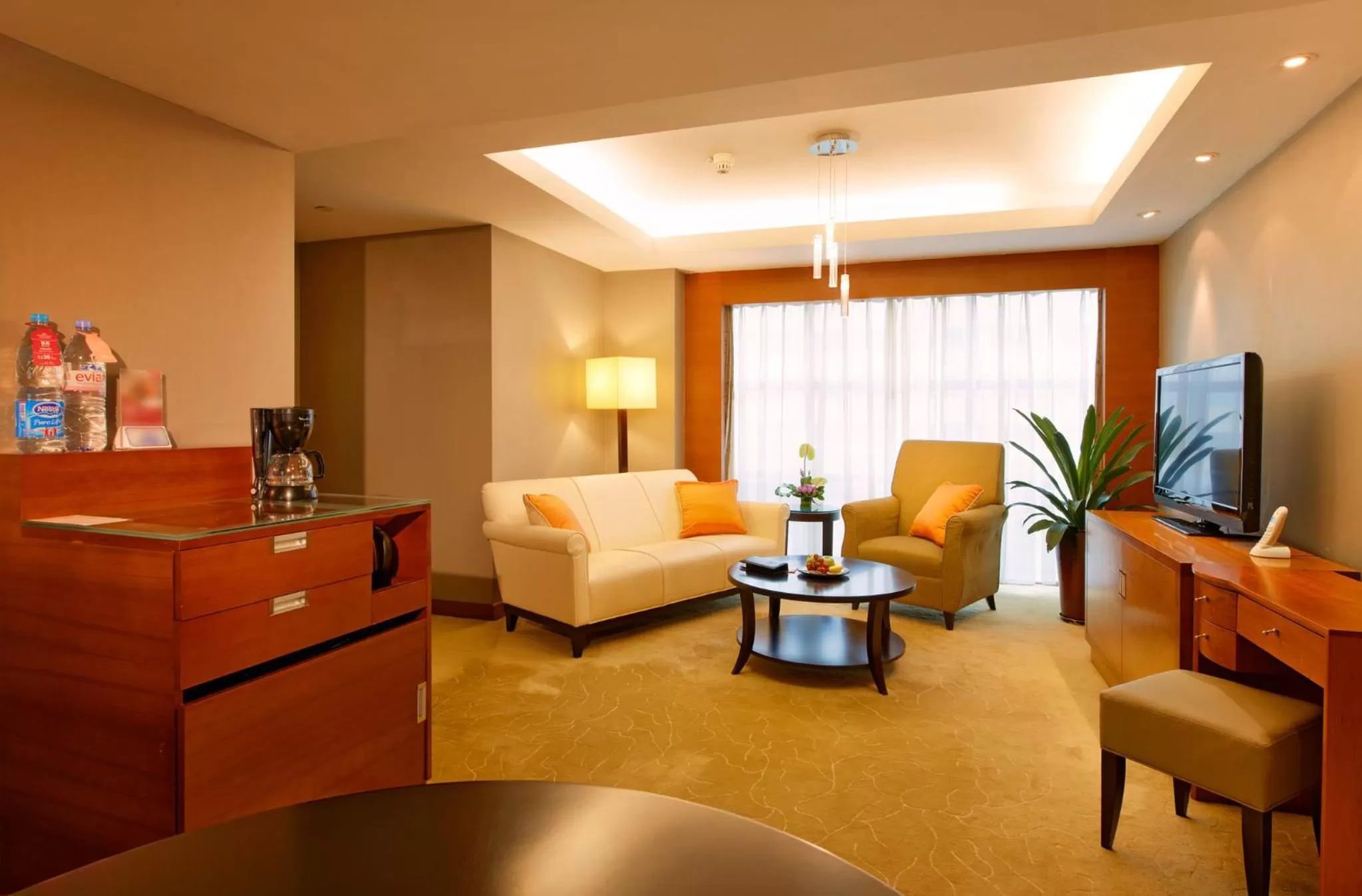 Photo of the whole room in Guo Ji Yi Yuan Hotel