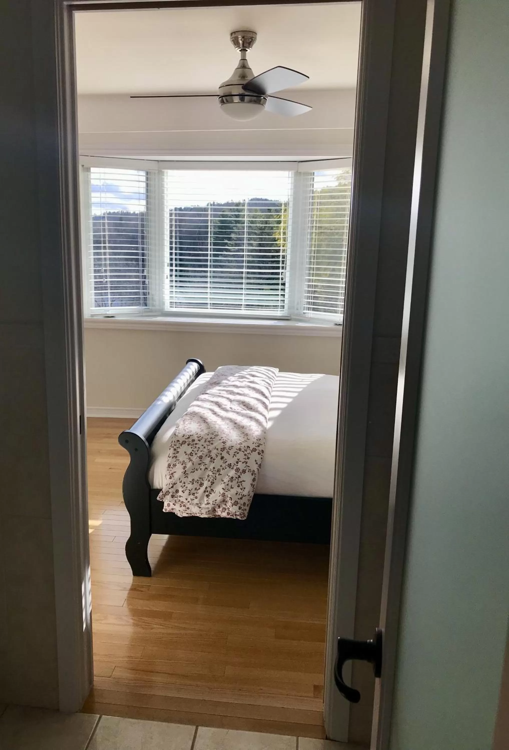 Bedroom, Bed in Auberge Tom B&B