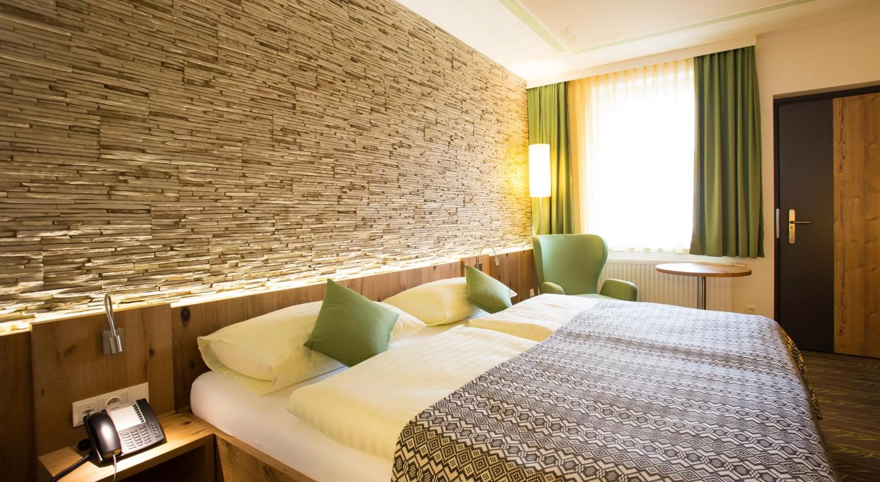 Bedroom, Bed in Hotel Schlof Guat