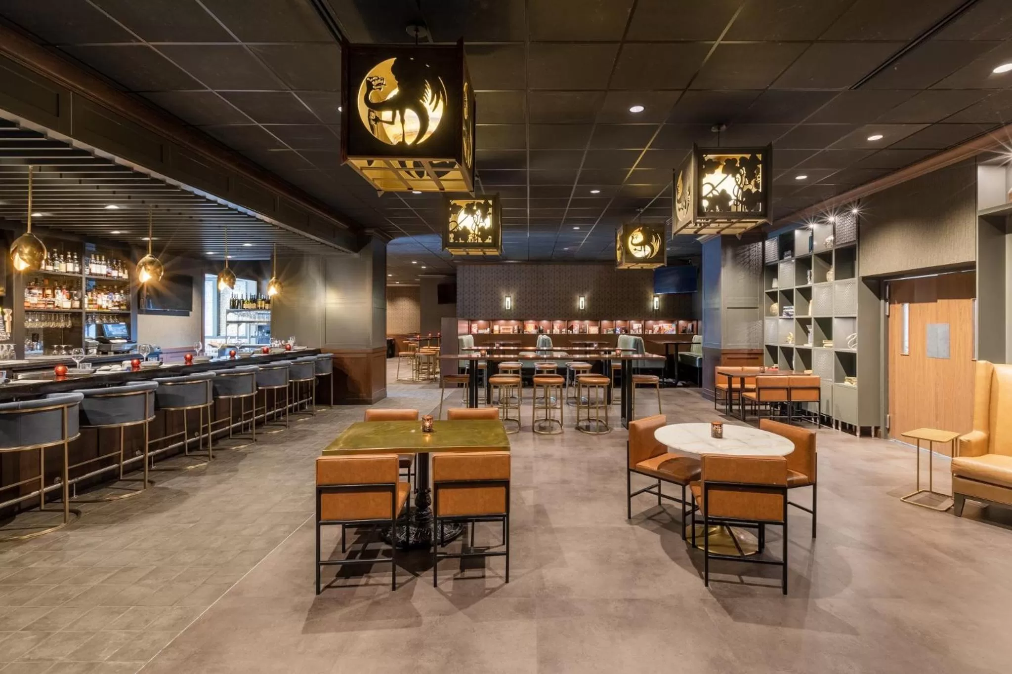 Lounge or bar in InterContinental Minneapolis - St. Paul Airport by IHG