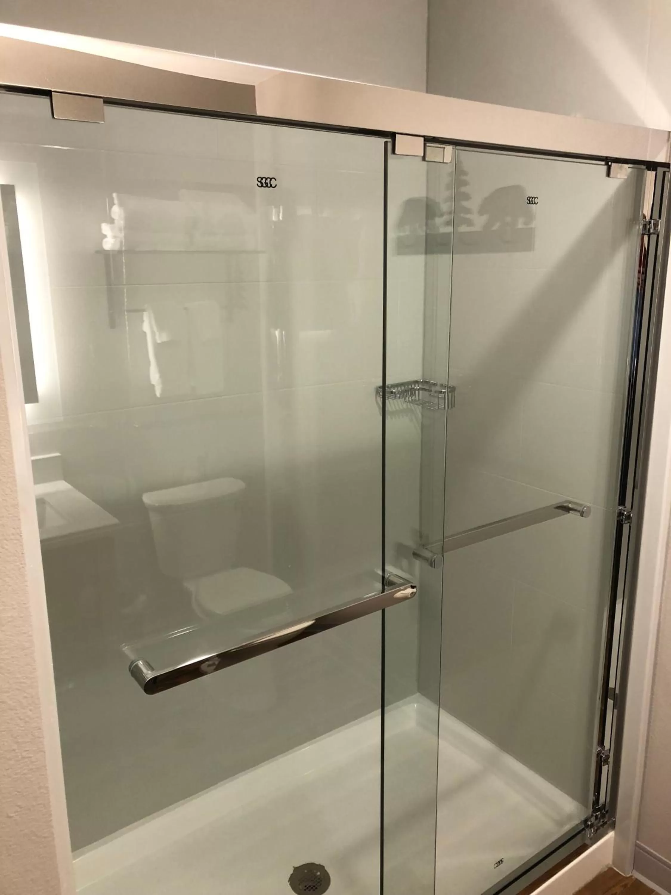 Shower in Kelly Inn West Yellowstone