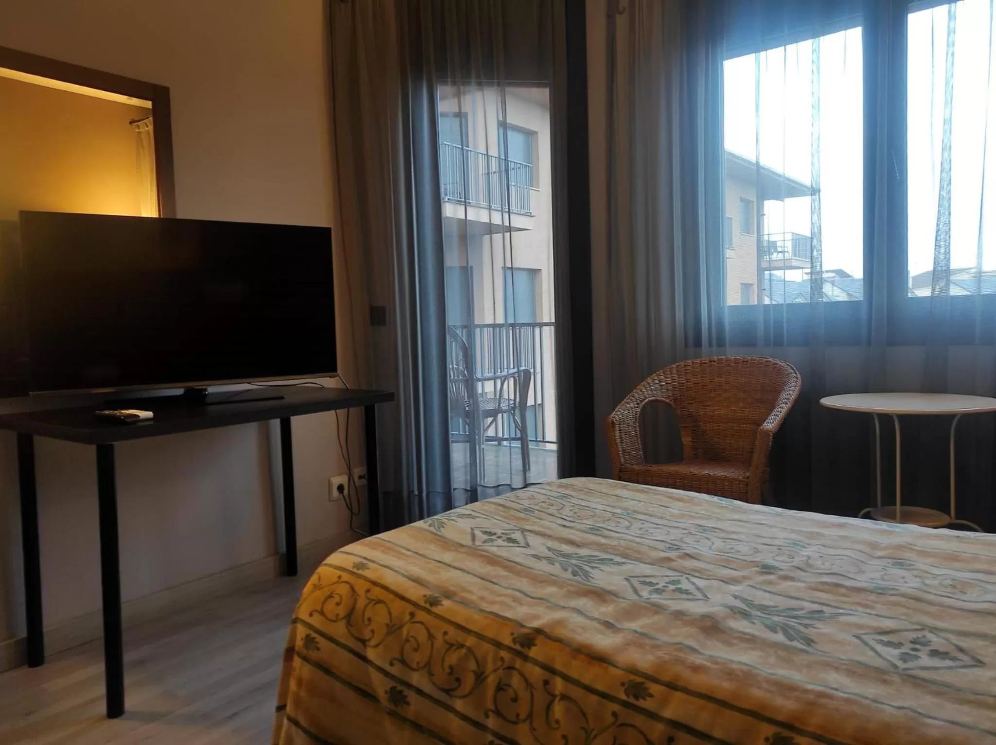 TV and multimedia, TV/Entertainment Center in Hotel Gran Sol