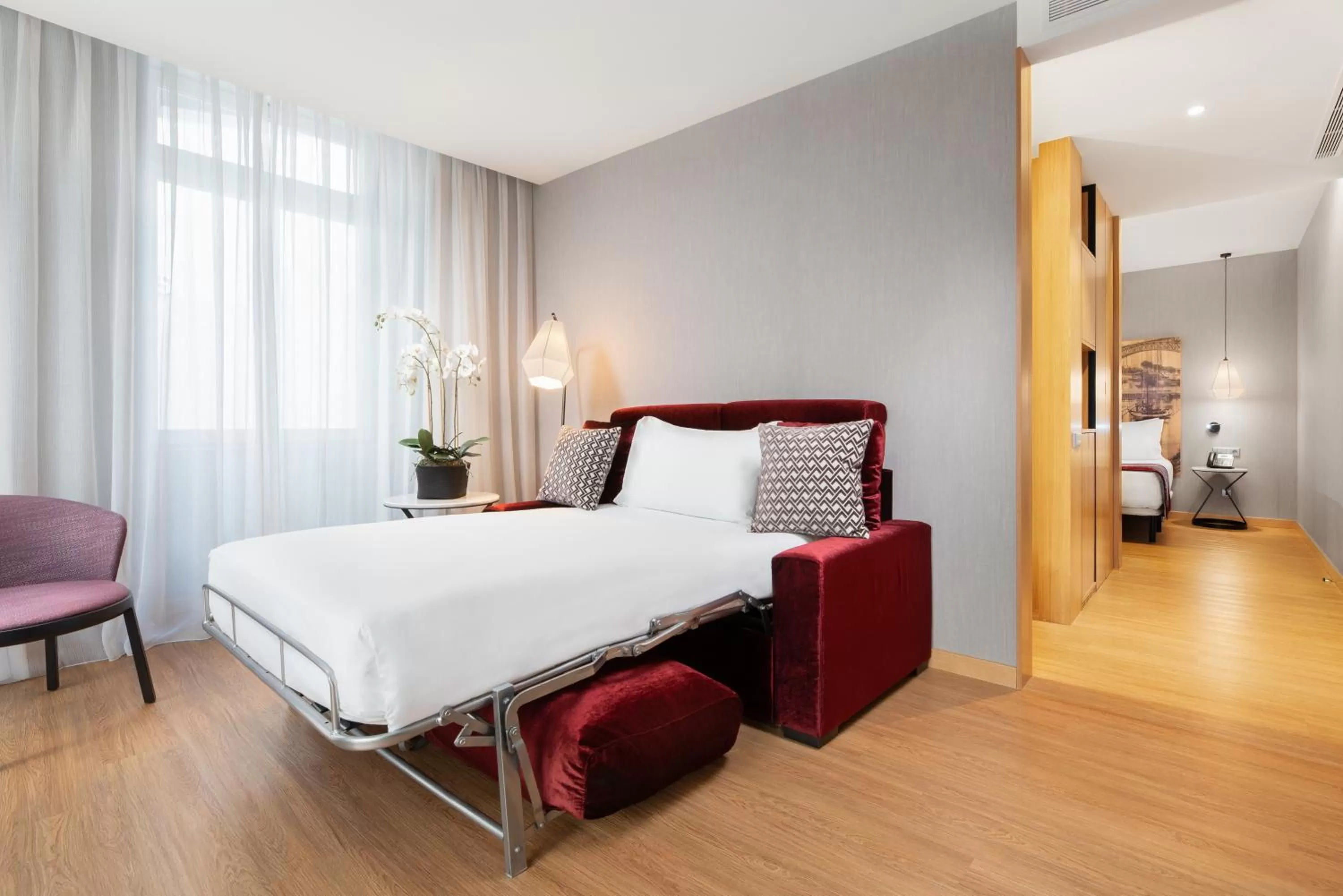 Bedroom, Bed in Eurostars Porto Centro