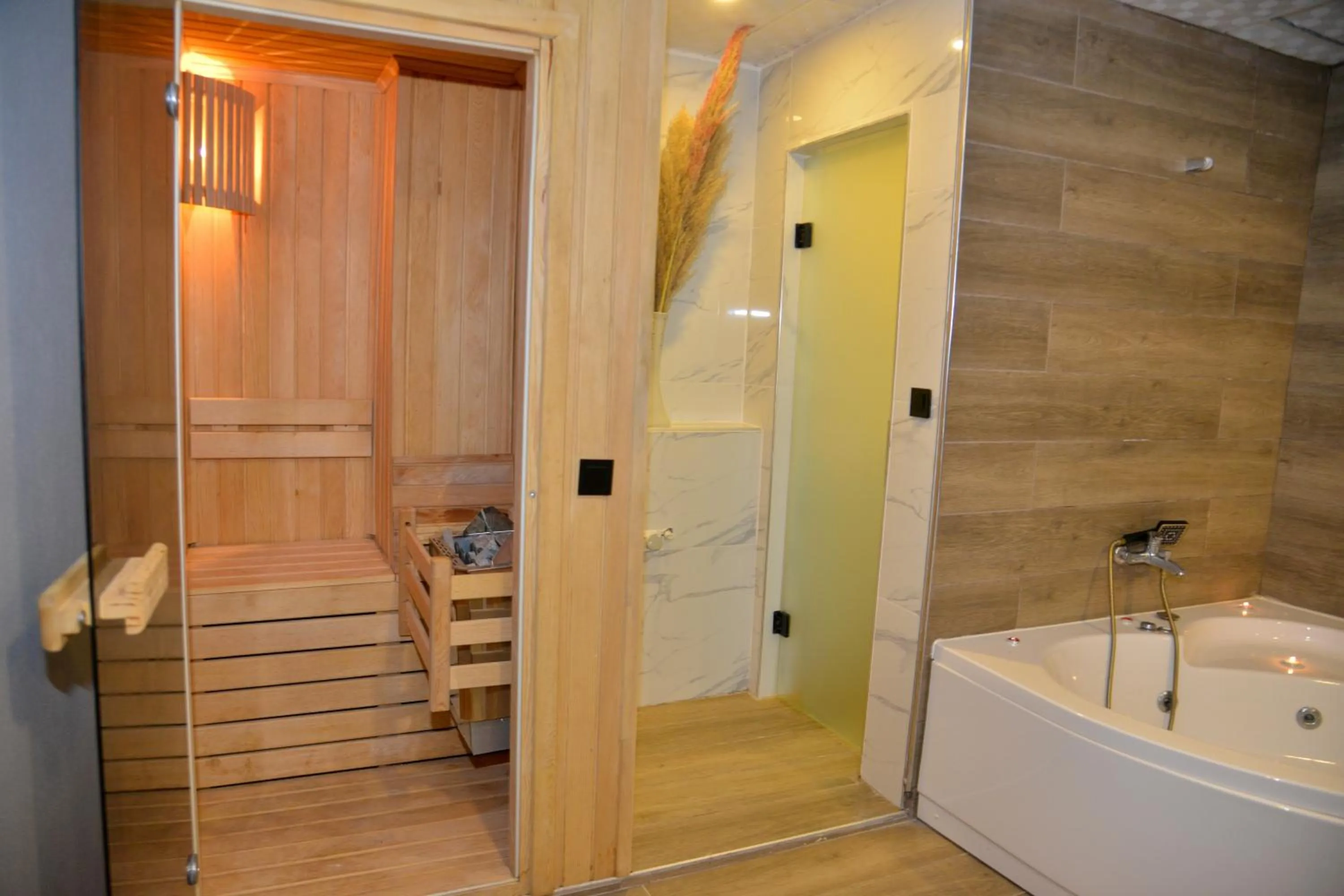 Sauna in Zeynel Hotel