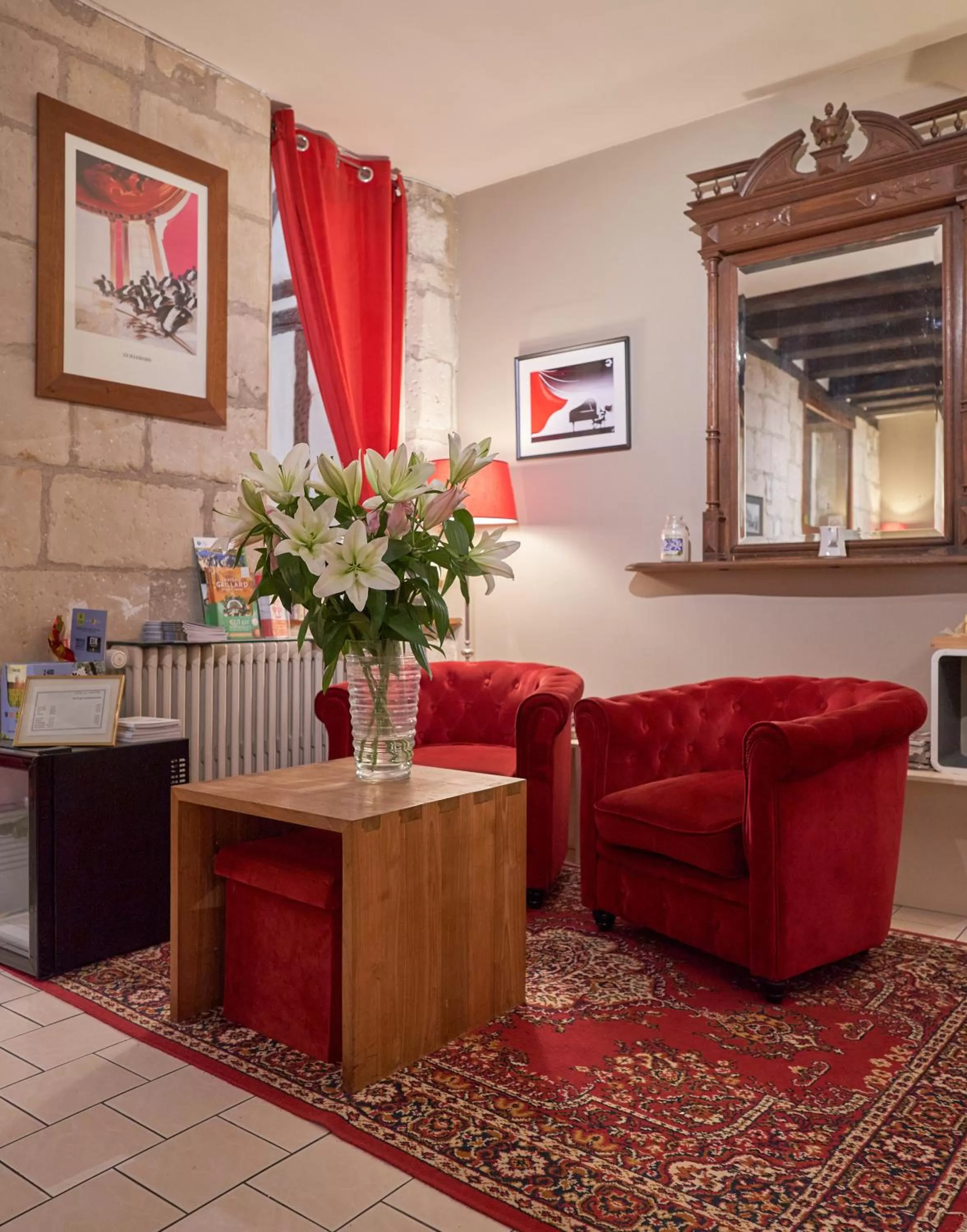 Buffet breakfast in LOGIS Hôtel Du Théâtre