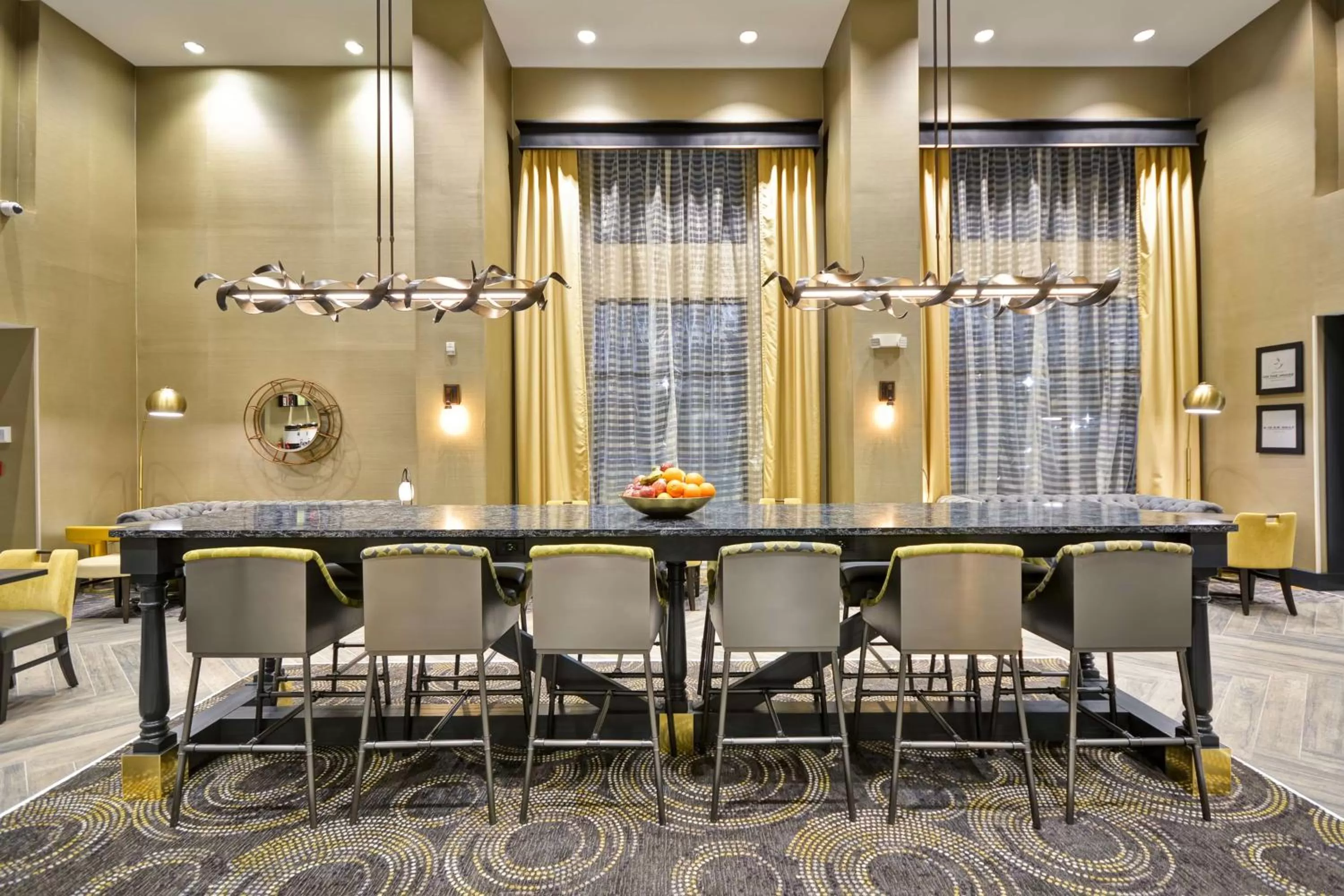 Lobby or reception in Hampton Inn & Suites Detroit/Warren