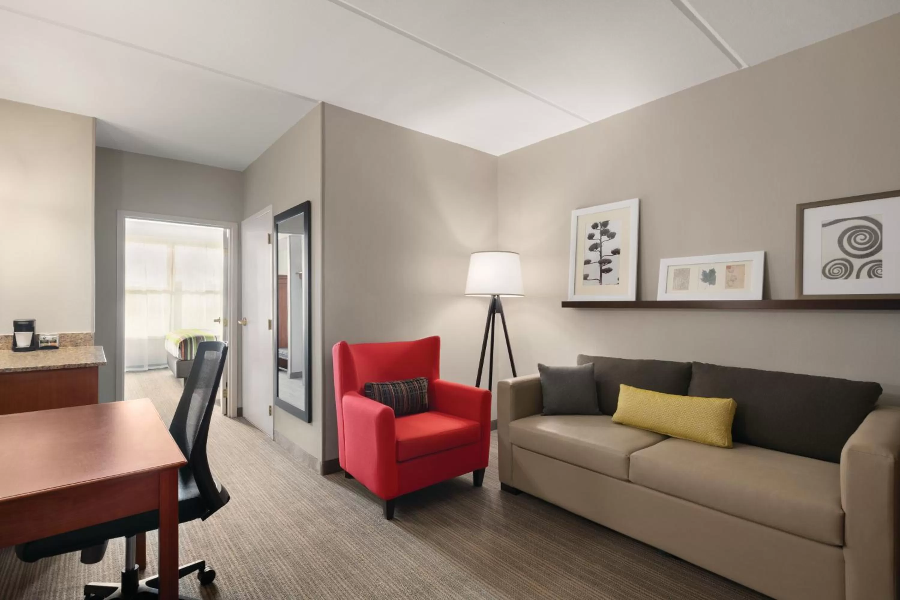 One-Bedroom King Suite in Country Inn and Suites Orlando