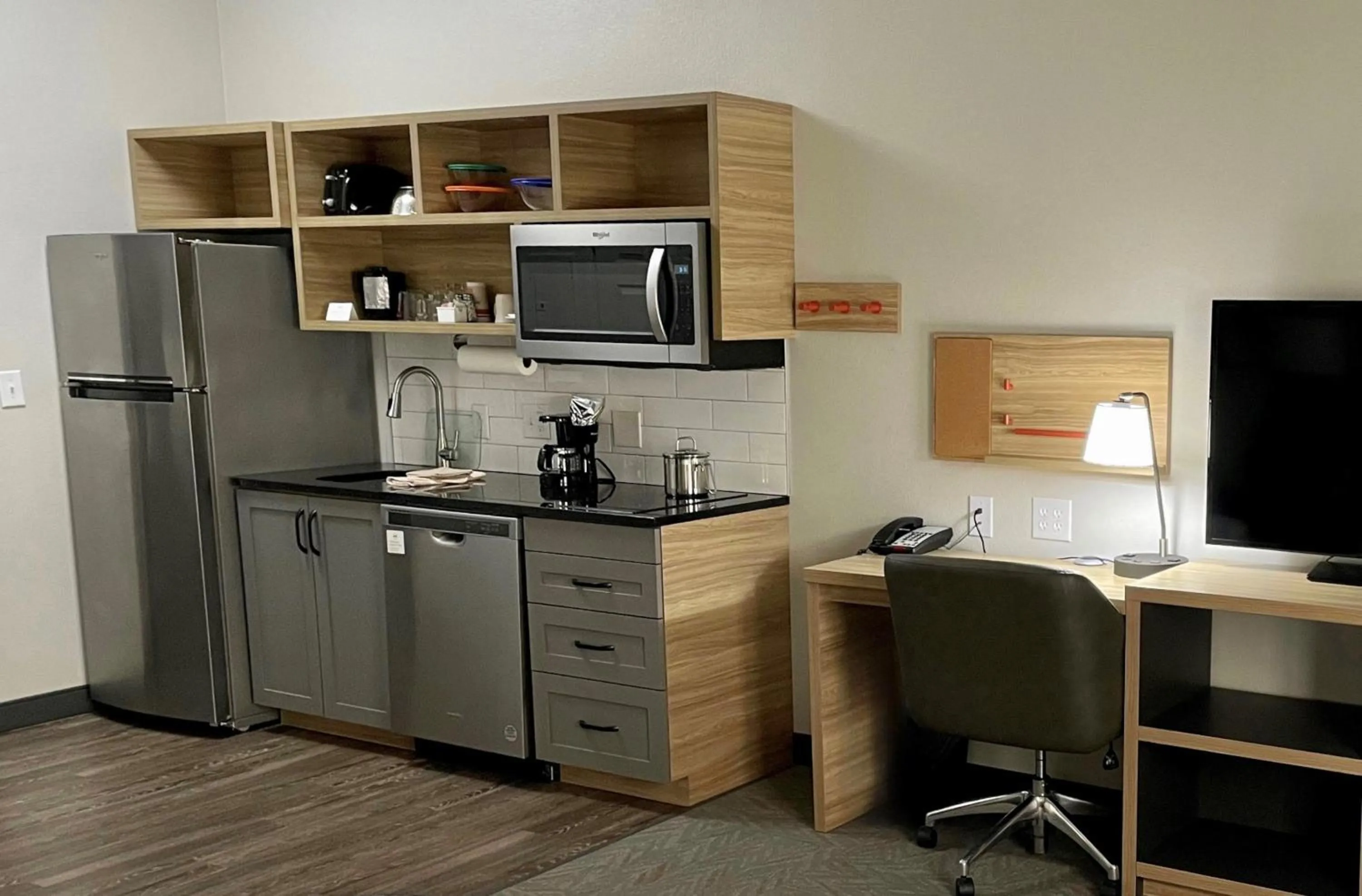 Photo of the whole room in Candlewood Suites Tuscaloosa by IHG