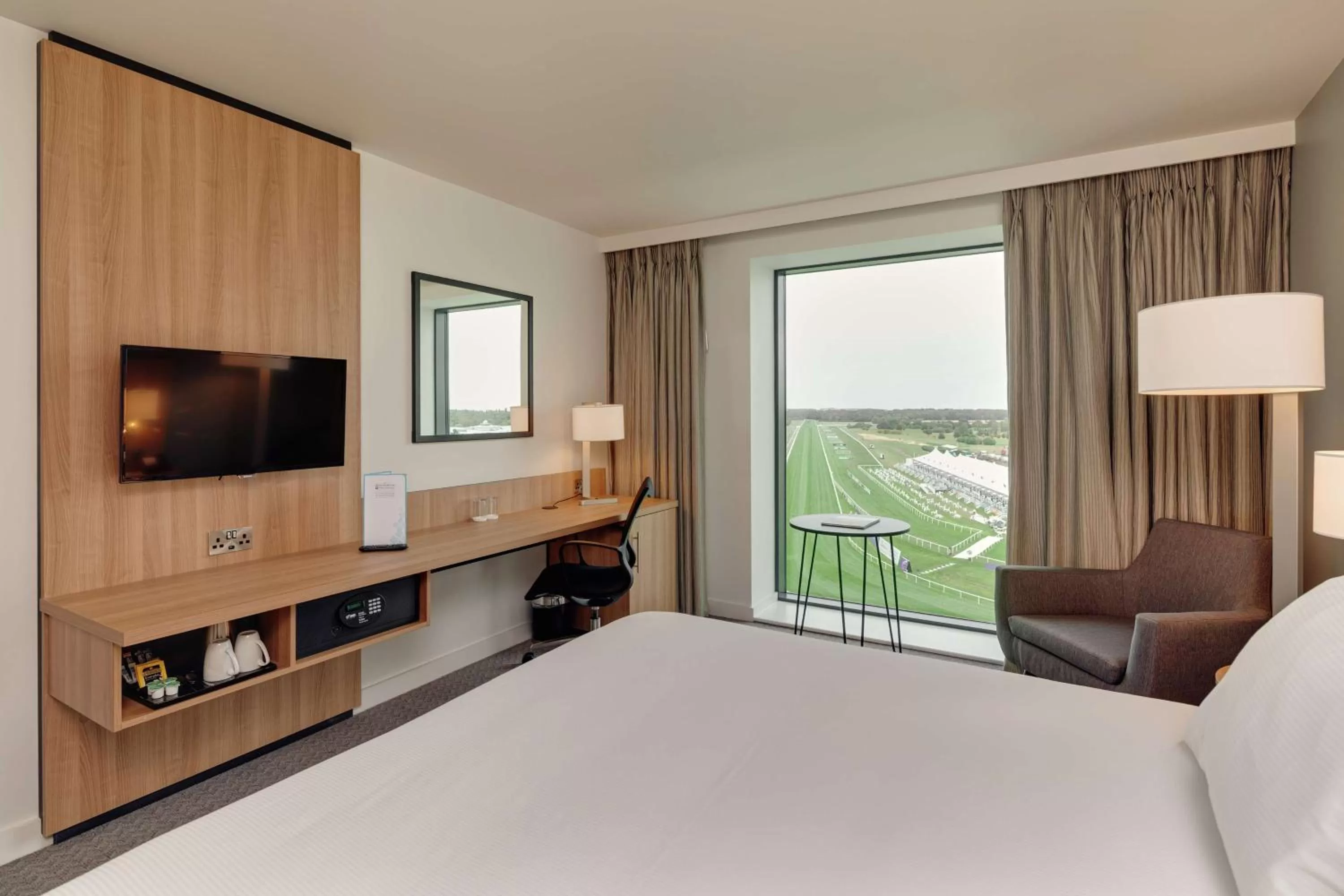 Bedroom, Bed in Hilton Garden Inn Doncaster Racecourse