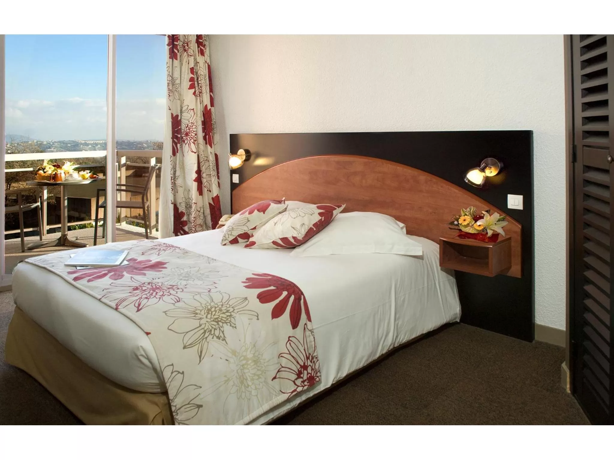 Photo of the whole room, Bed in Hôtel Du Baou