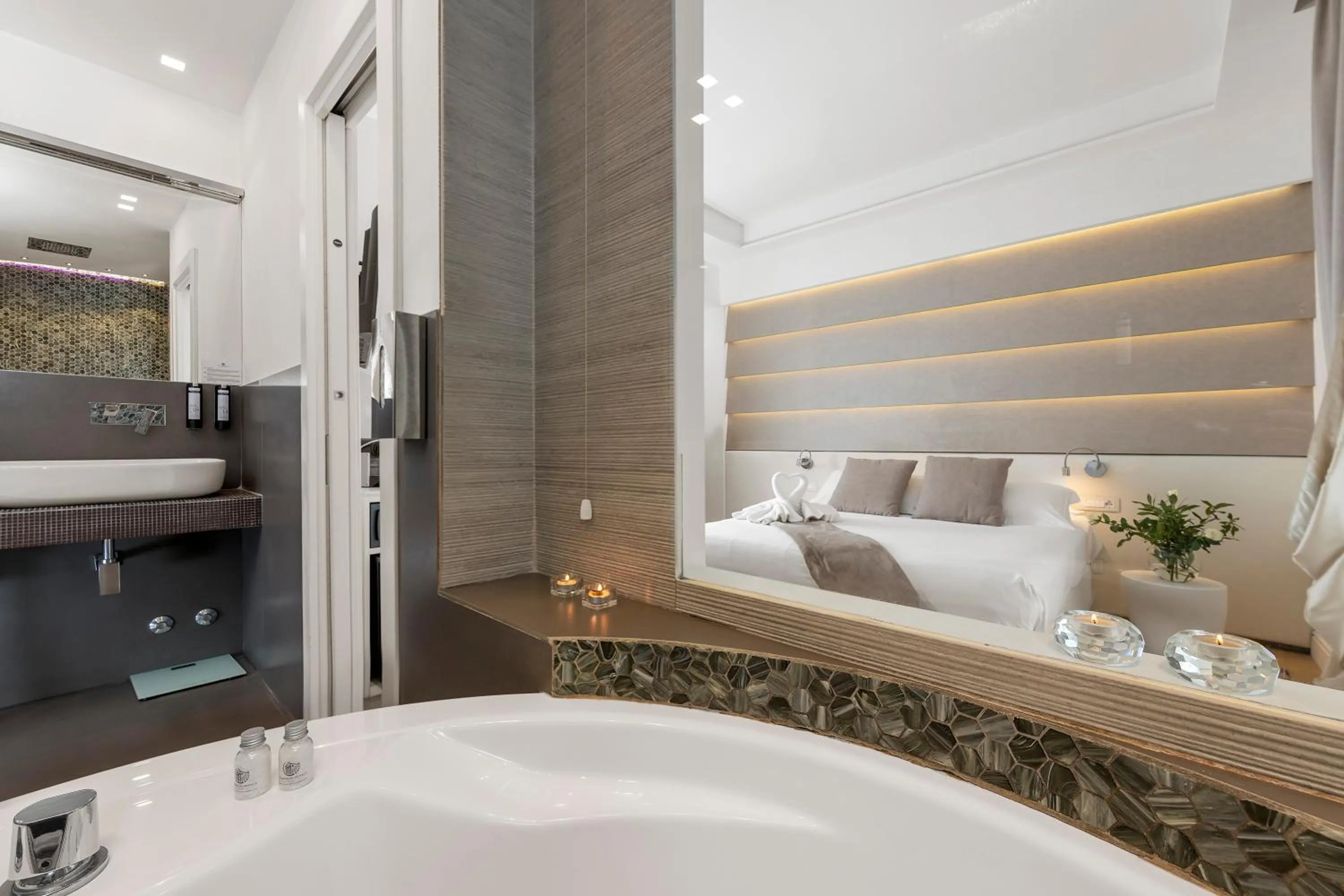 Bathroom, Bed in Vatican Style