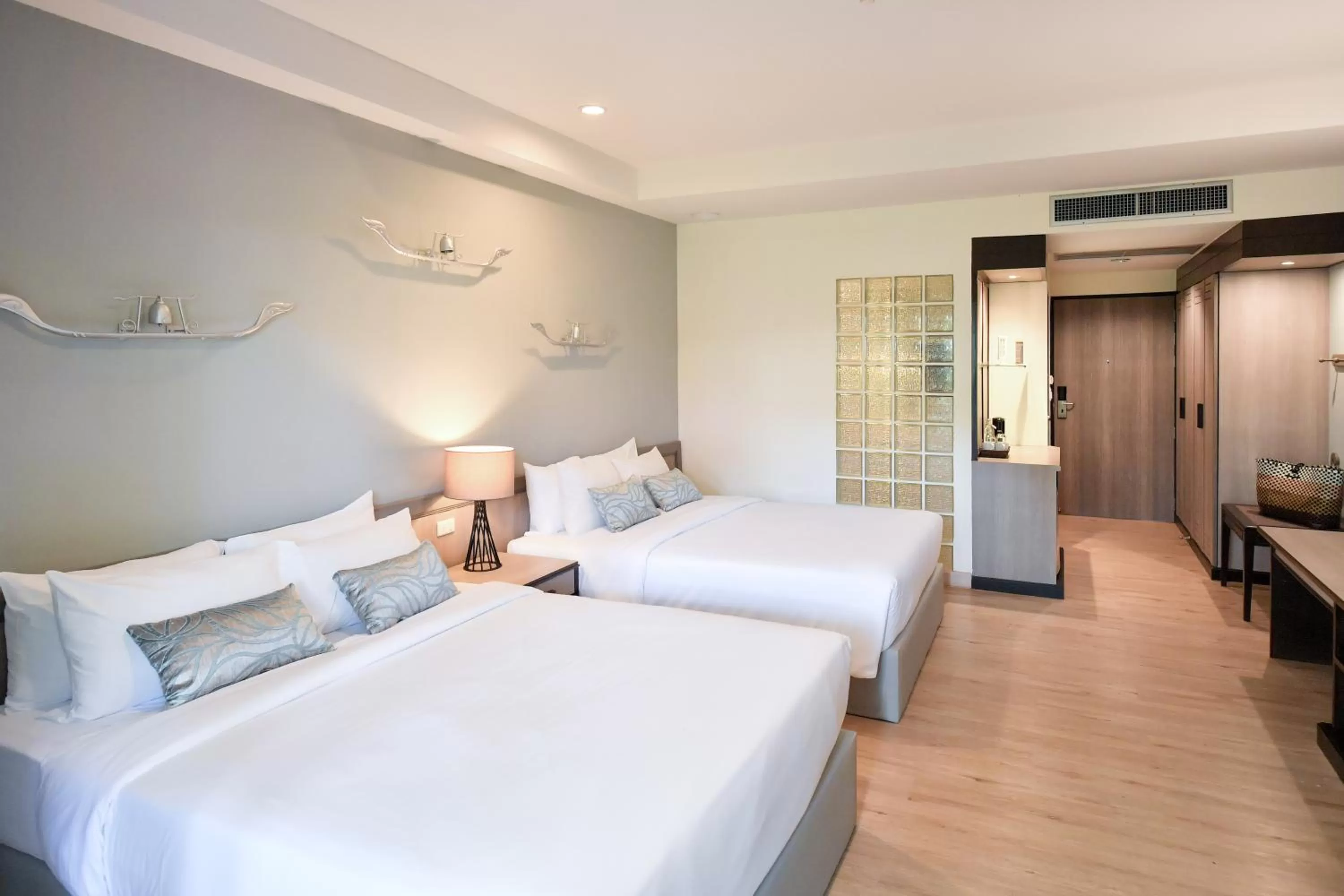 Bed in Krabi La Playa Resort