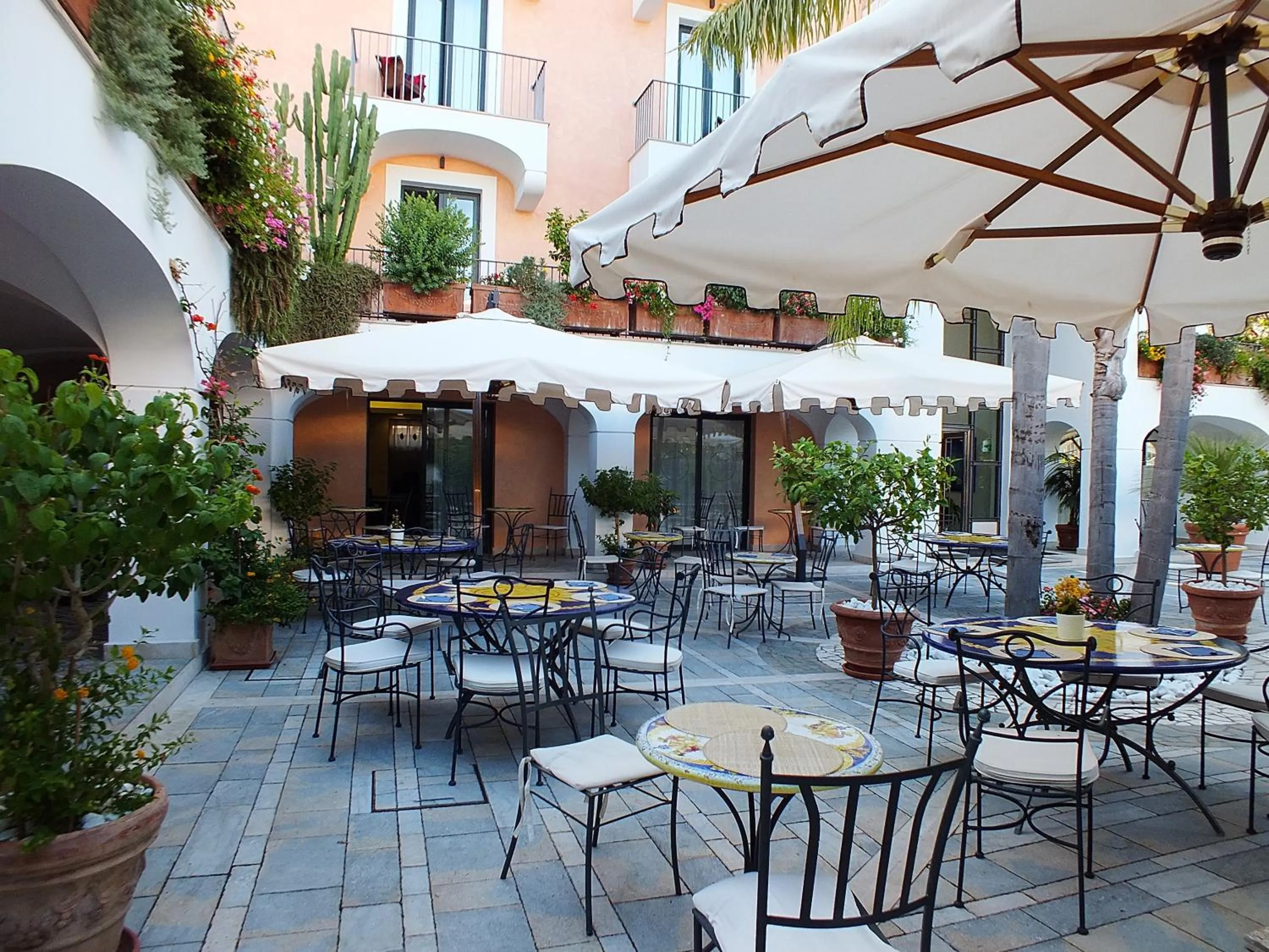Patio in Hotel Murmann
