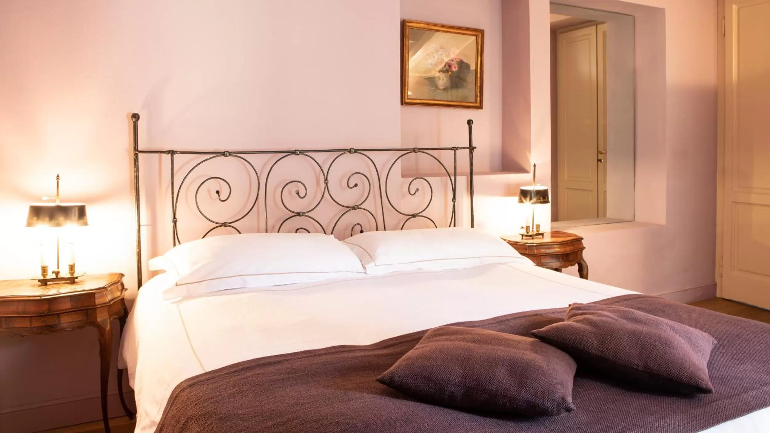 Bed in Villa Belverde Boutique Hotel