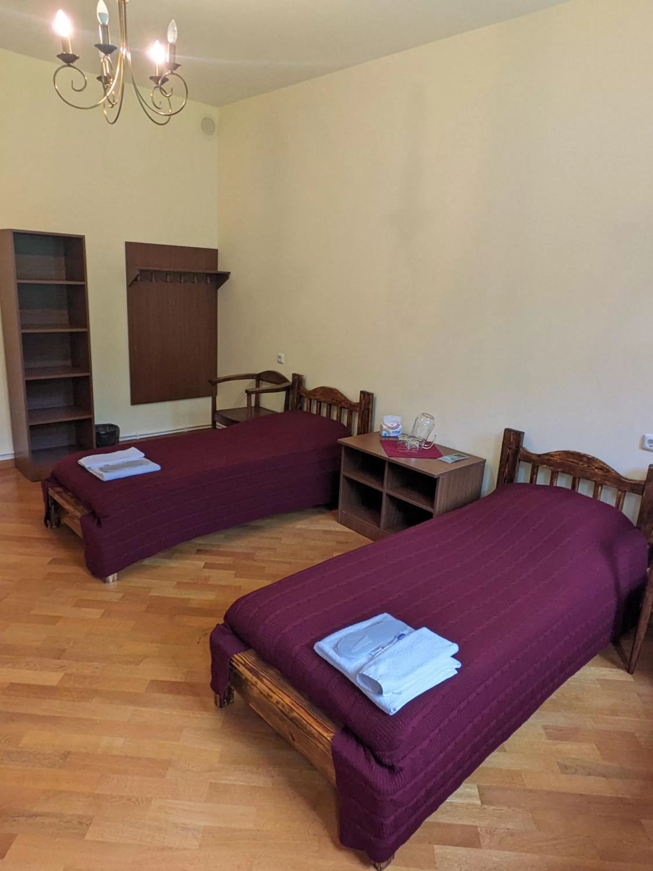 Bed, Seating Area in Vanatun Monastery Stay