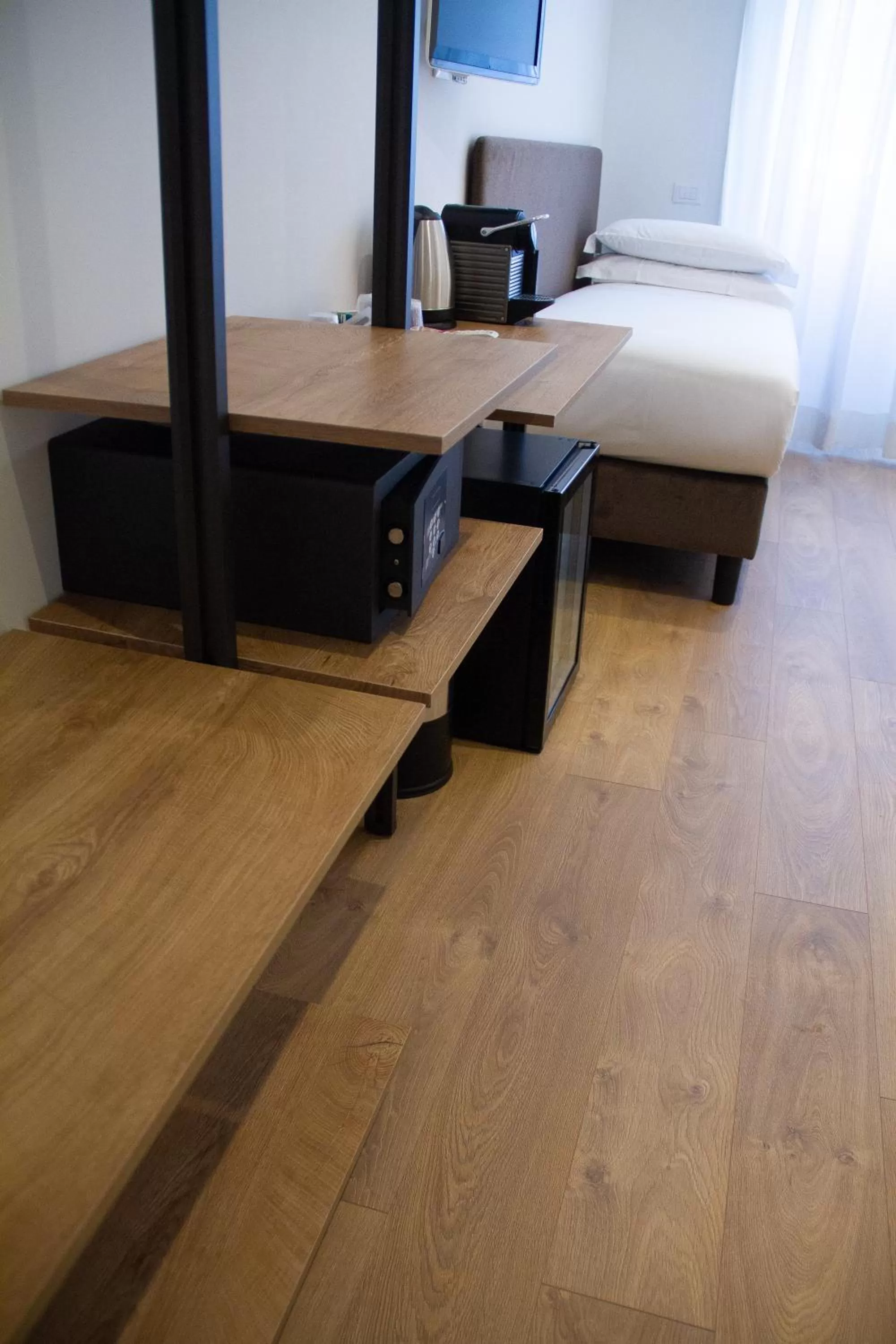 Photo of the whole room, Bed in Michelangelo Vatican Rooms