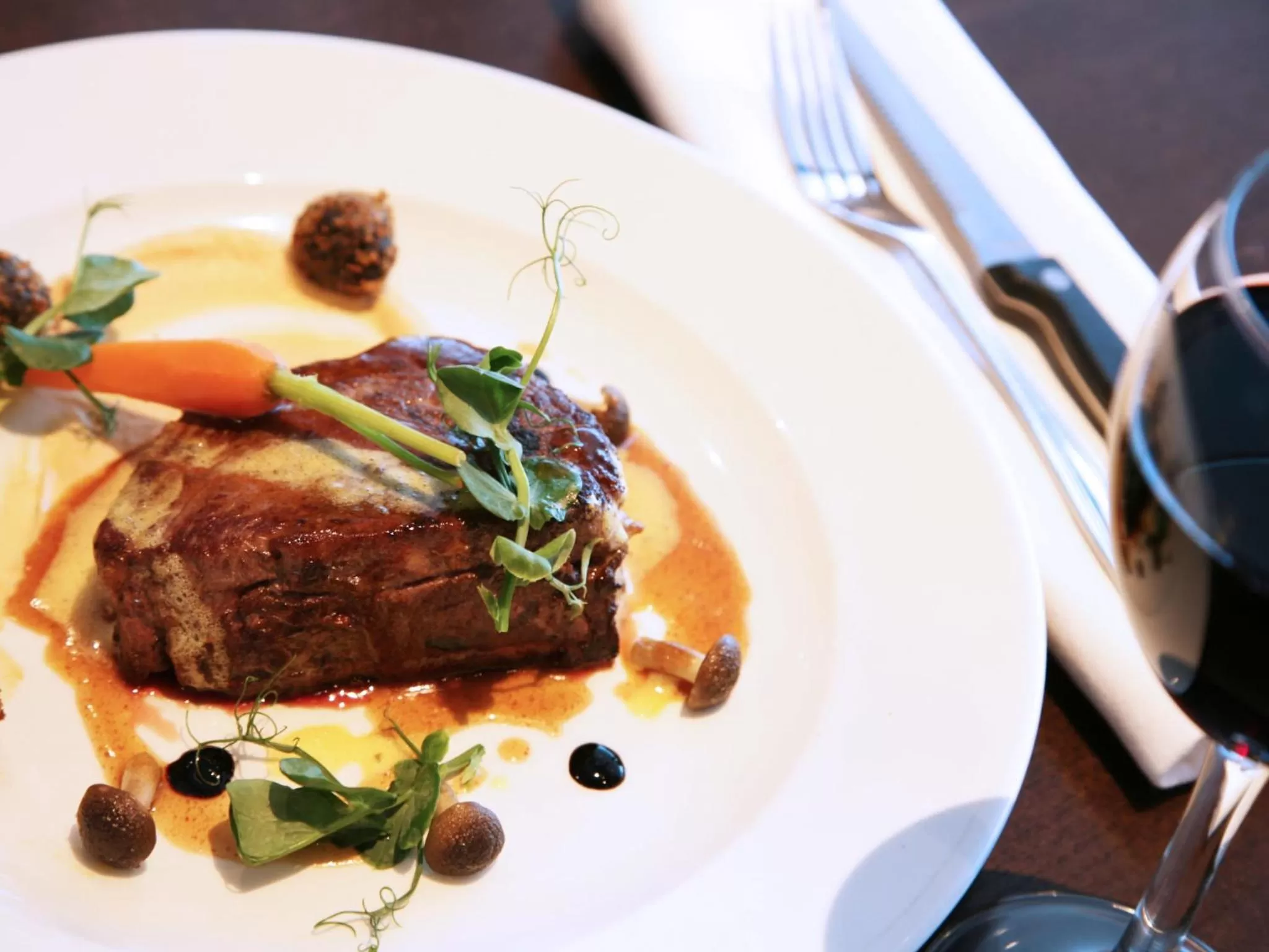 Restaurant/places to eat in Green Isle Hotel, Dublin