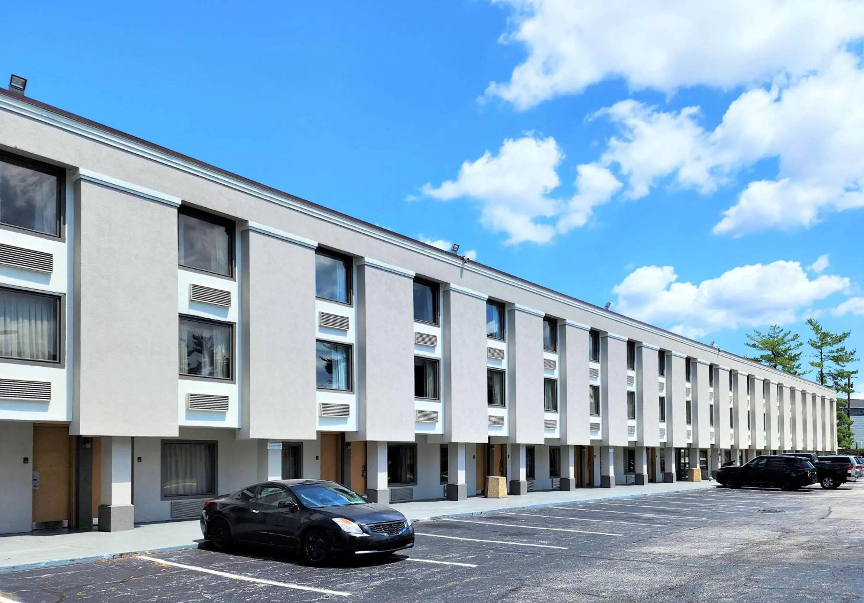 Property building in Motel 6 Catonsville MD Baltimore West