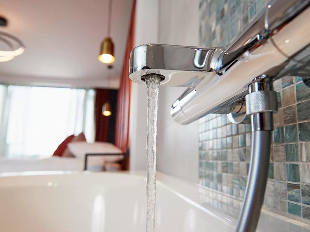 Bathroom in De Maasparel Nextdoor Maassuites