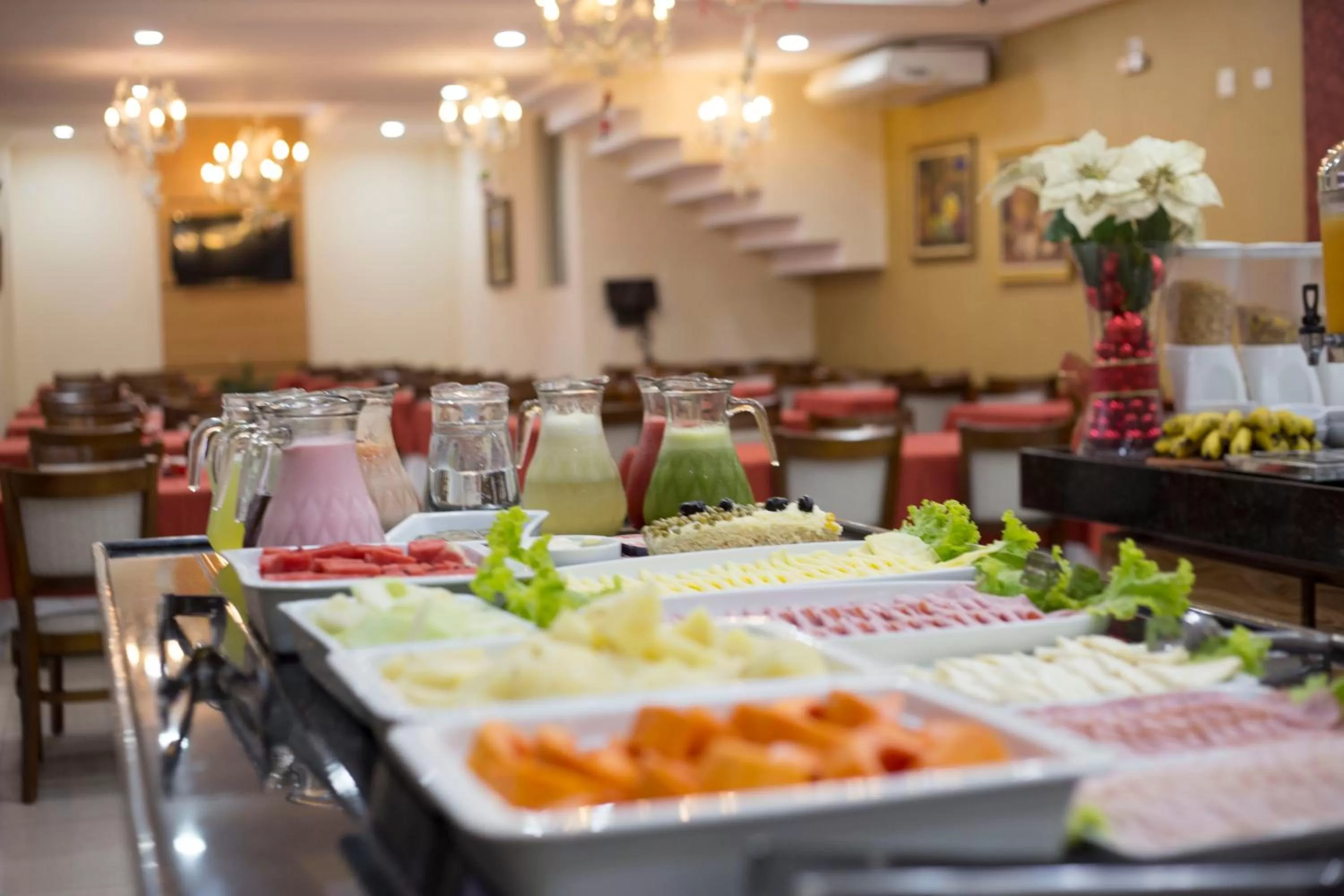 Restaurant/places to eat in Lotus Hotel - à 6 km do Santuário de Aparecida-SP