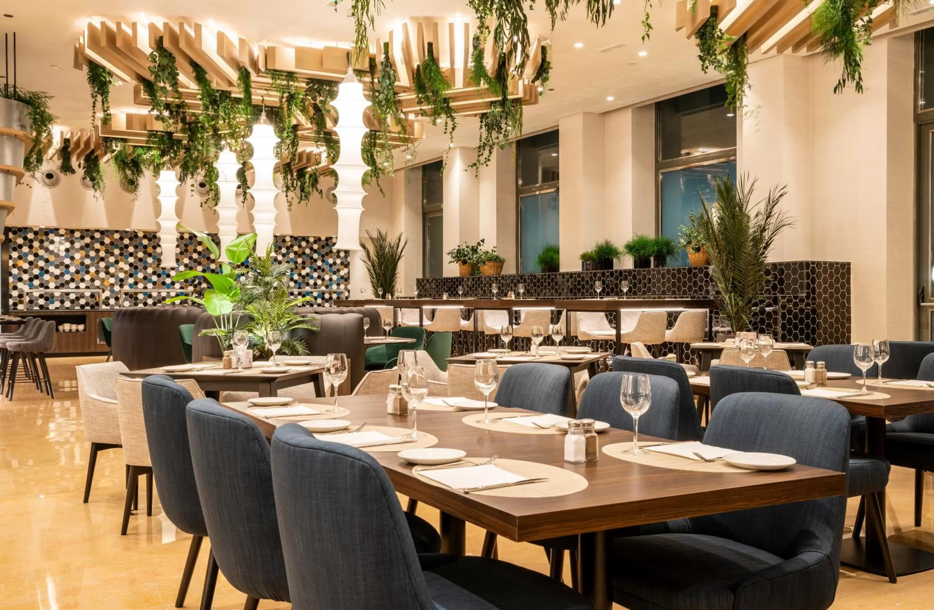 Restaurant/places to eat in Ilunion Valencia 4