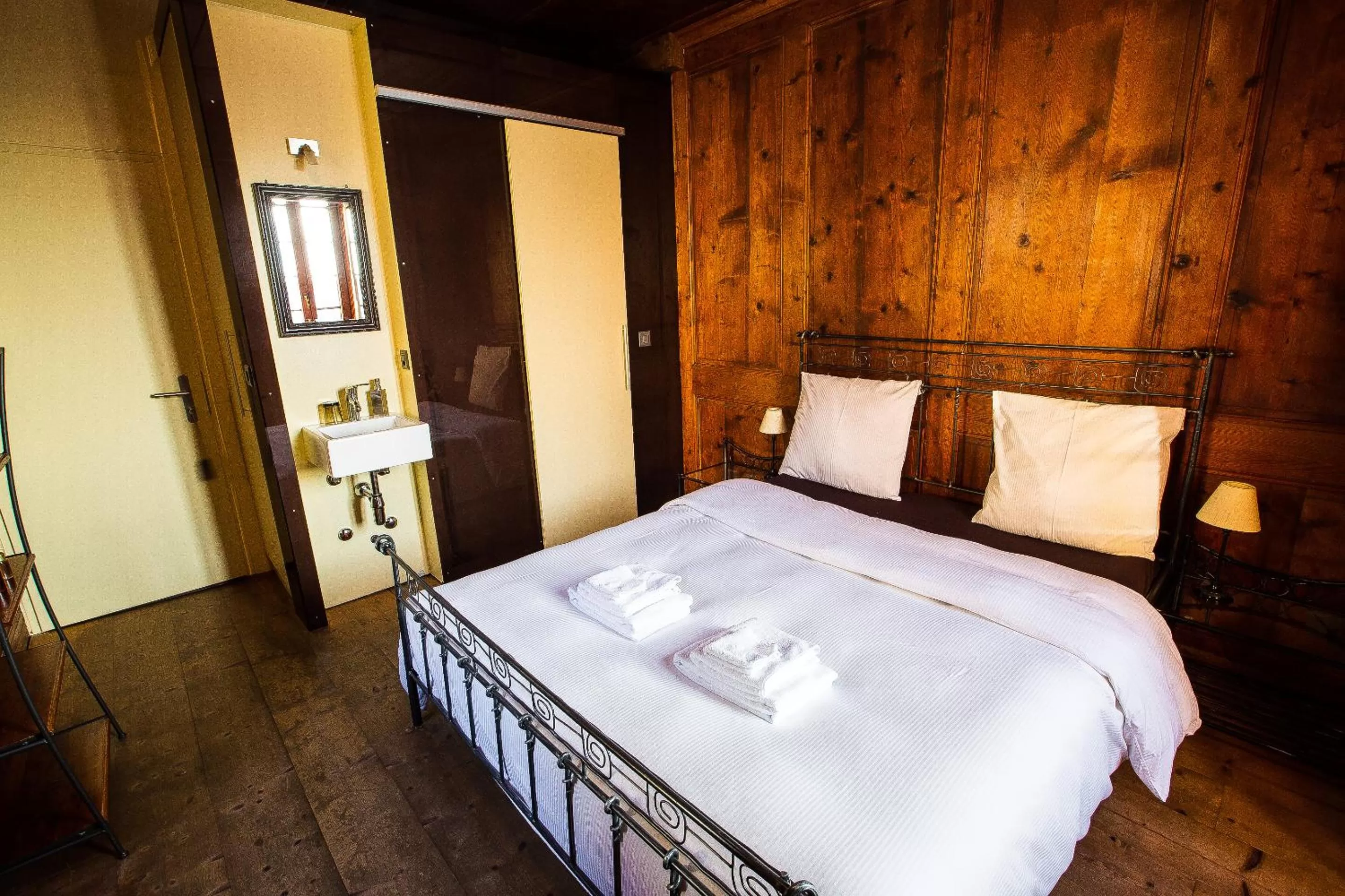 Photo of the whole room, Bed in La Grande Maison