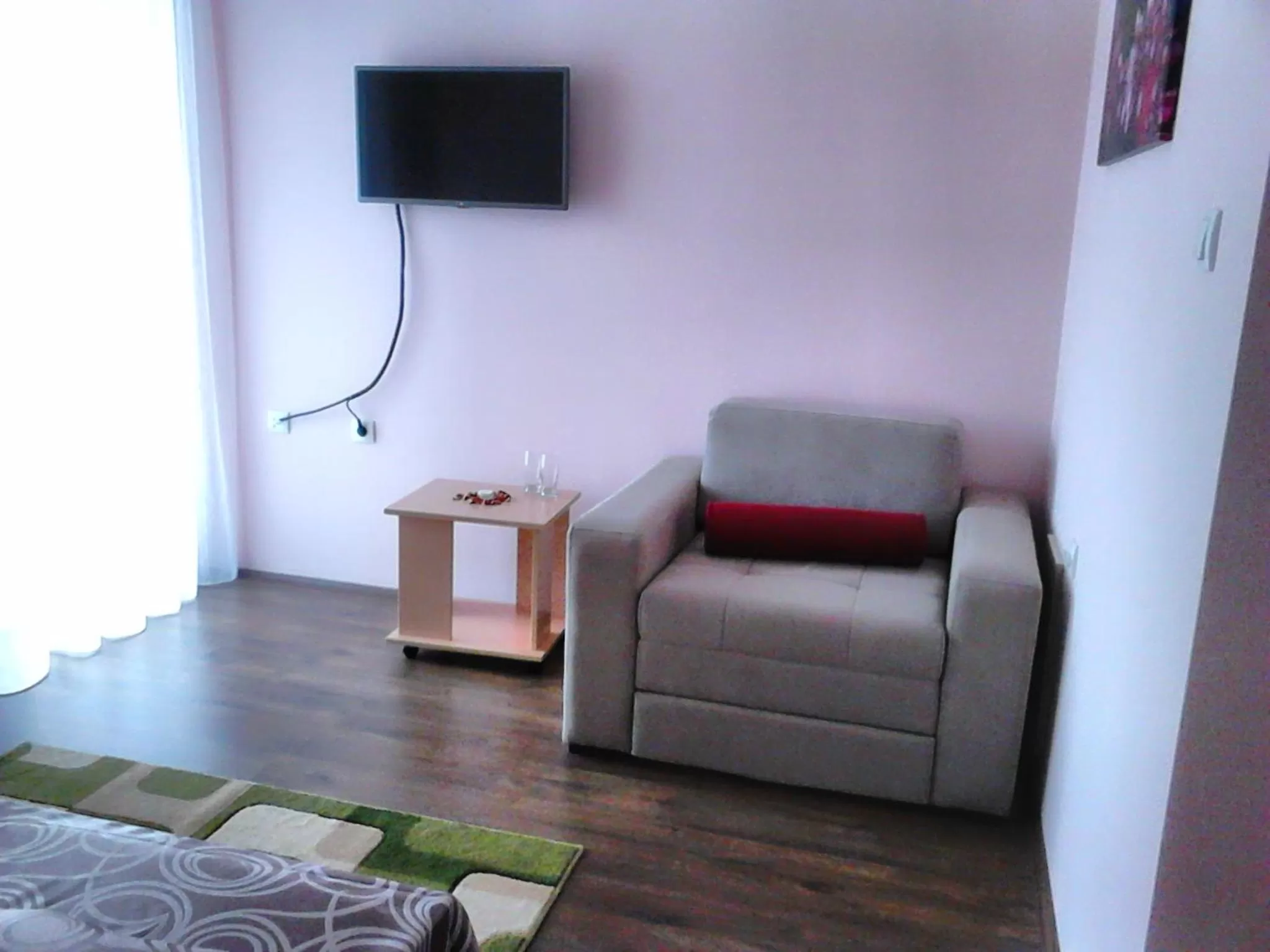 Bedroom, TV/Entertainment Center in B&B Zmajevo Gnezdo 021