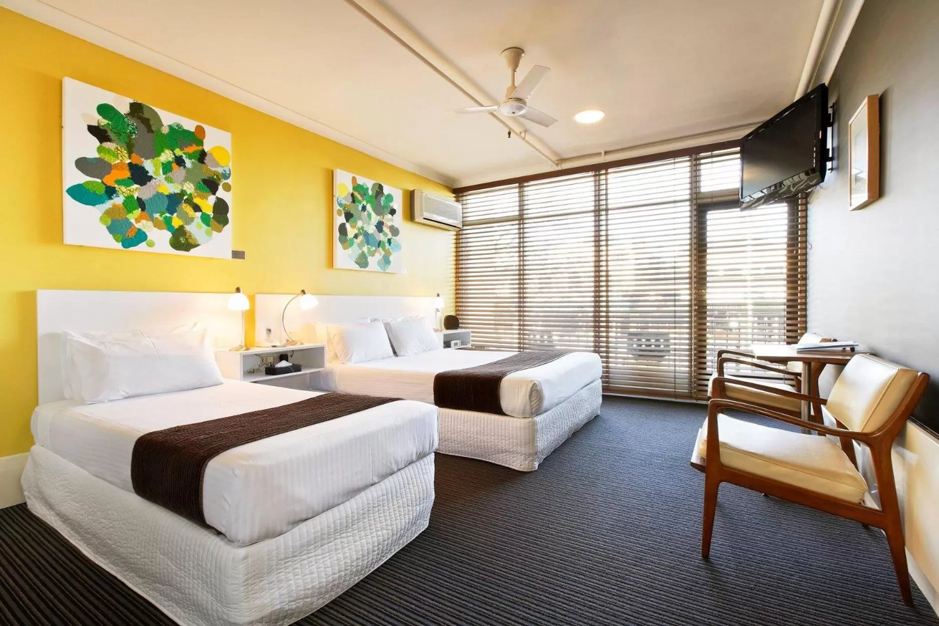 Photo of the whole room, Bed in Tolarno Hotel