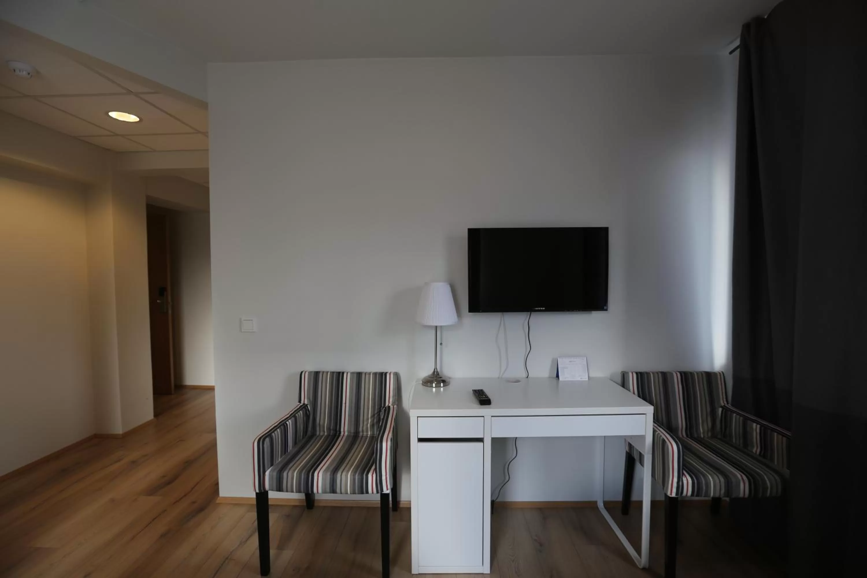 TV and multimedia in 100 Iceland Hotel