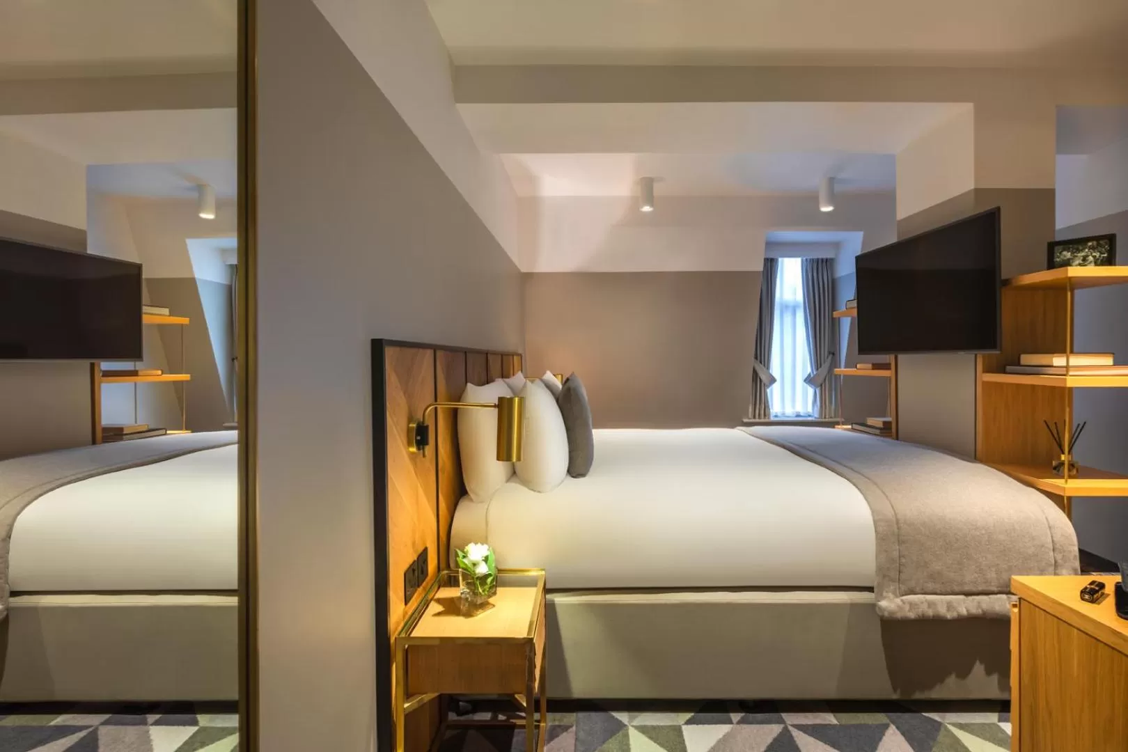 Bed in Victory House Leicester Square