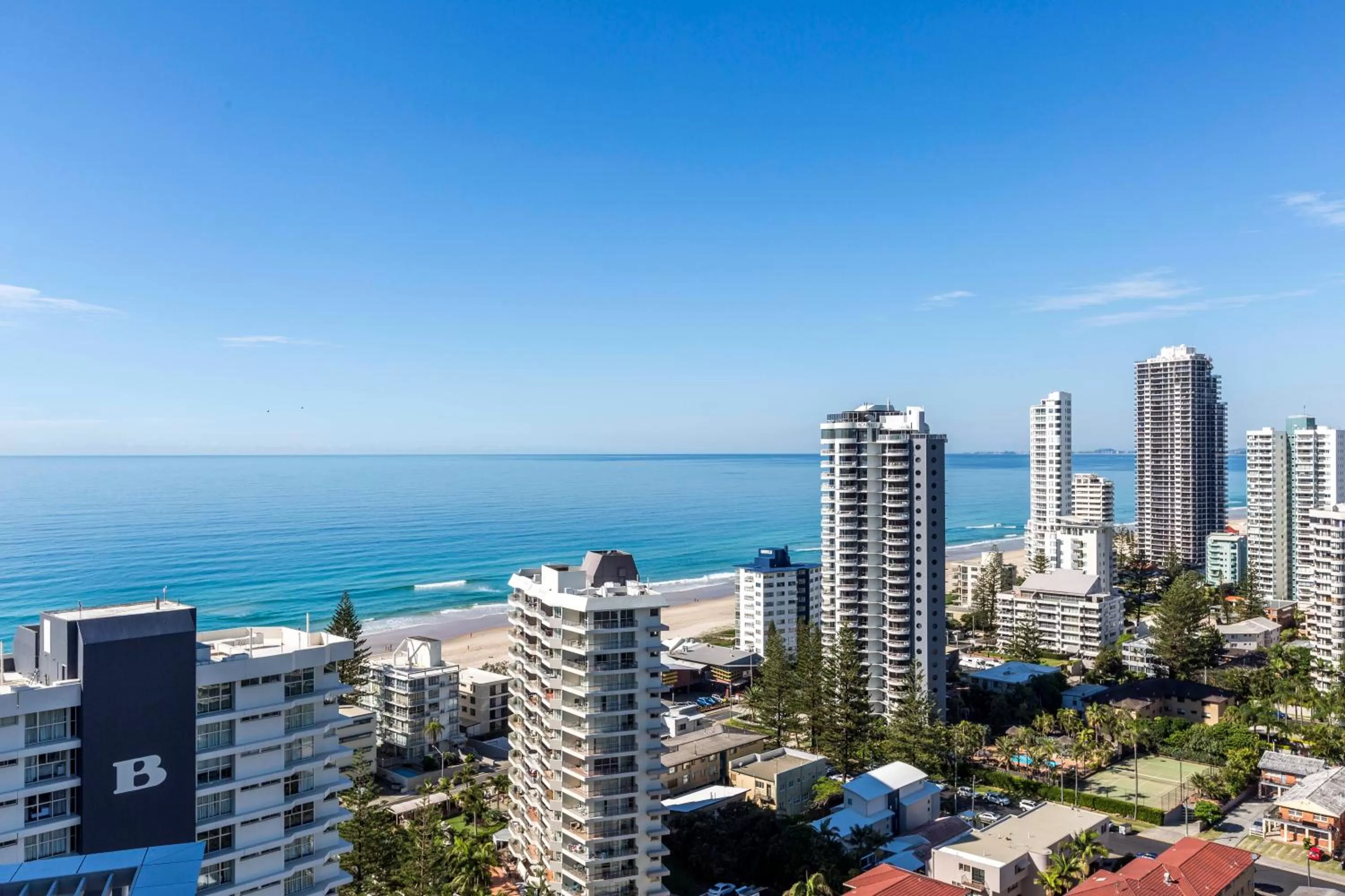Sea view in Artique Surfers Paradise - Official