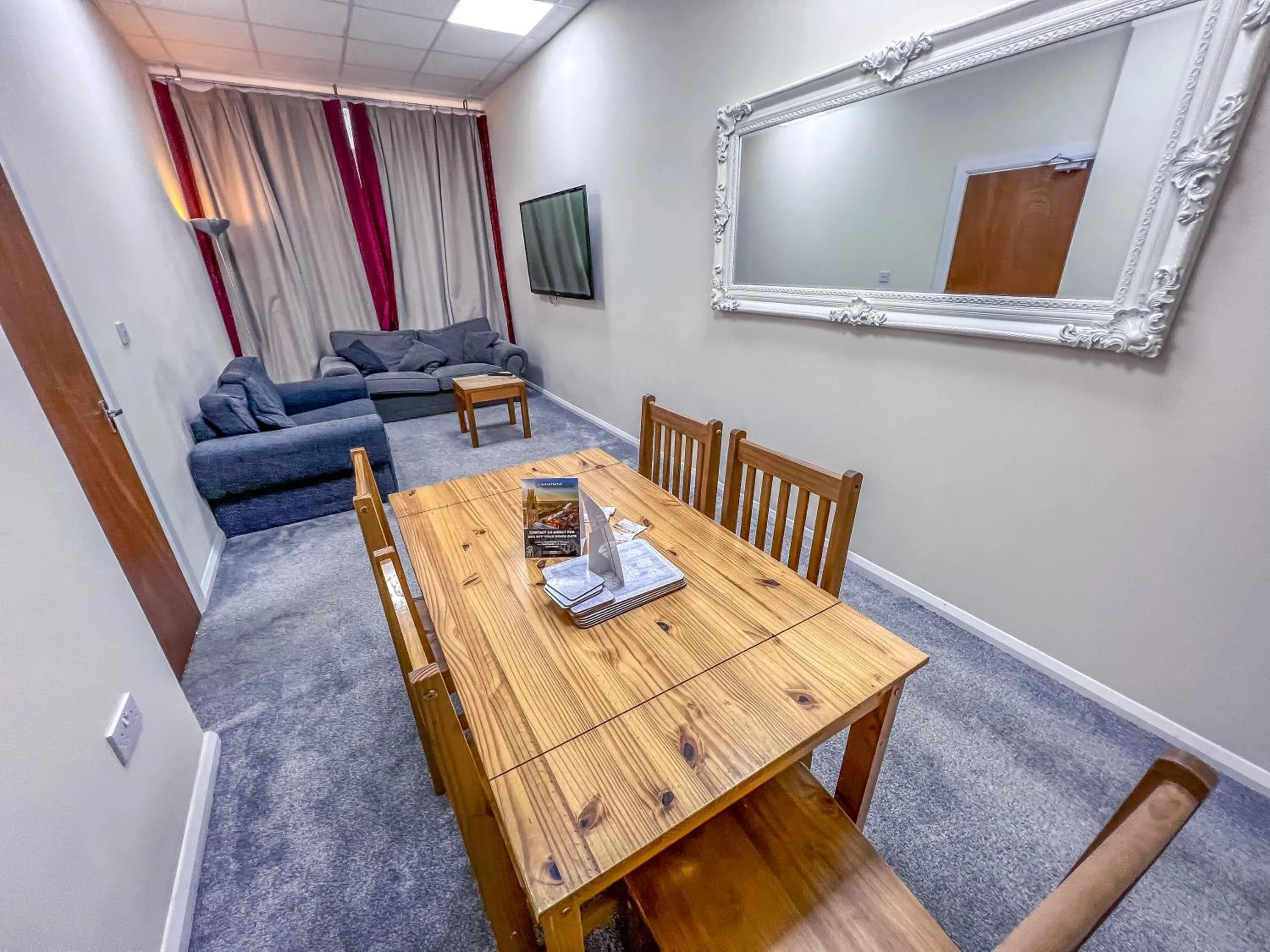 Living room in County Hall Apartment Hotel