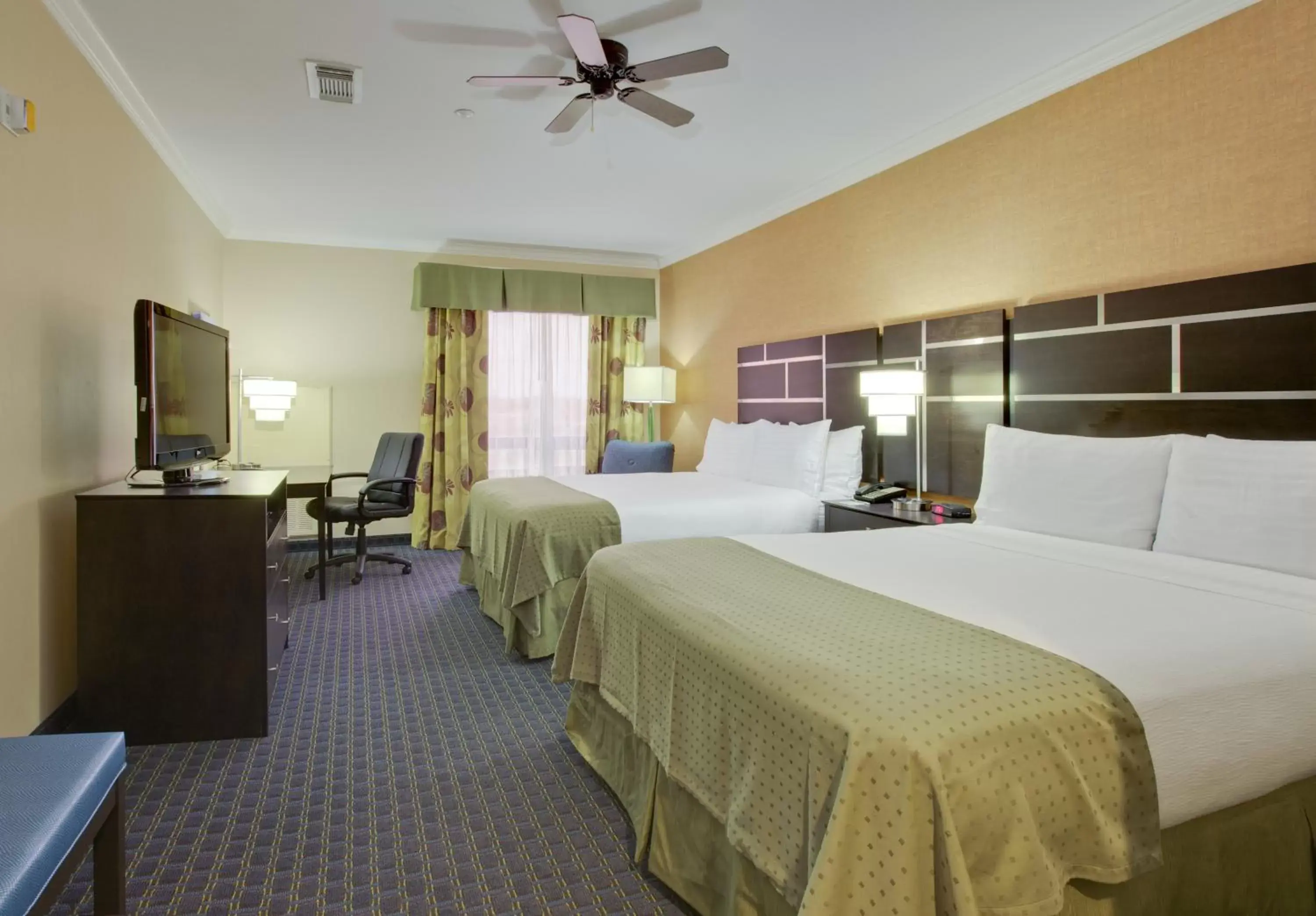 Standard Room with Two Queen Beds in Holiday Inn Houston East-Channelview by IHG Standard Room with Two Queen Beds in Holiday Inn Houston East-Channelview by IHG