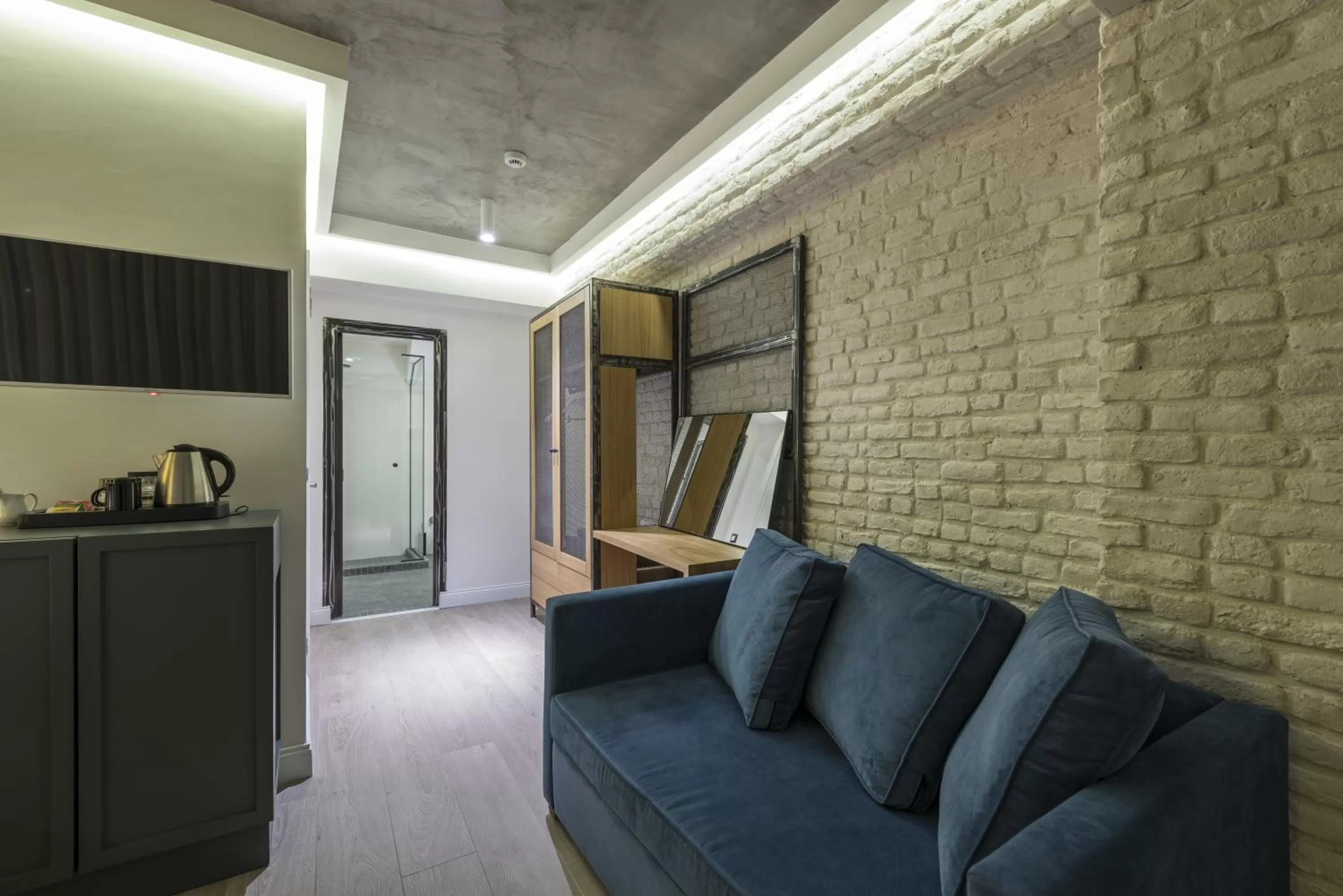 Seating area in Fitas Oda Beyoğlu