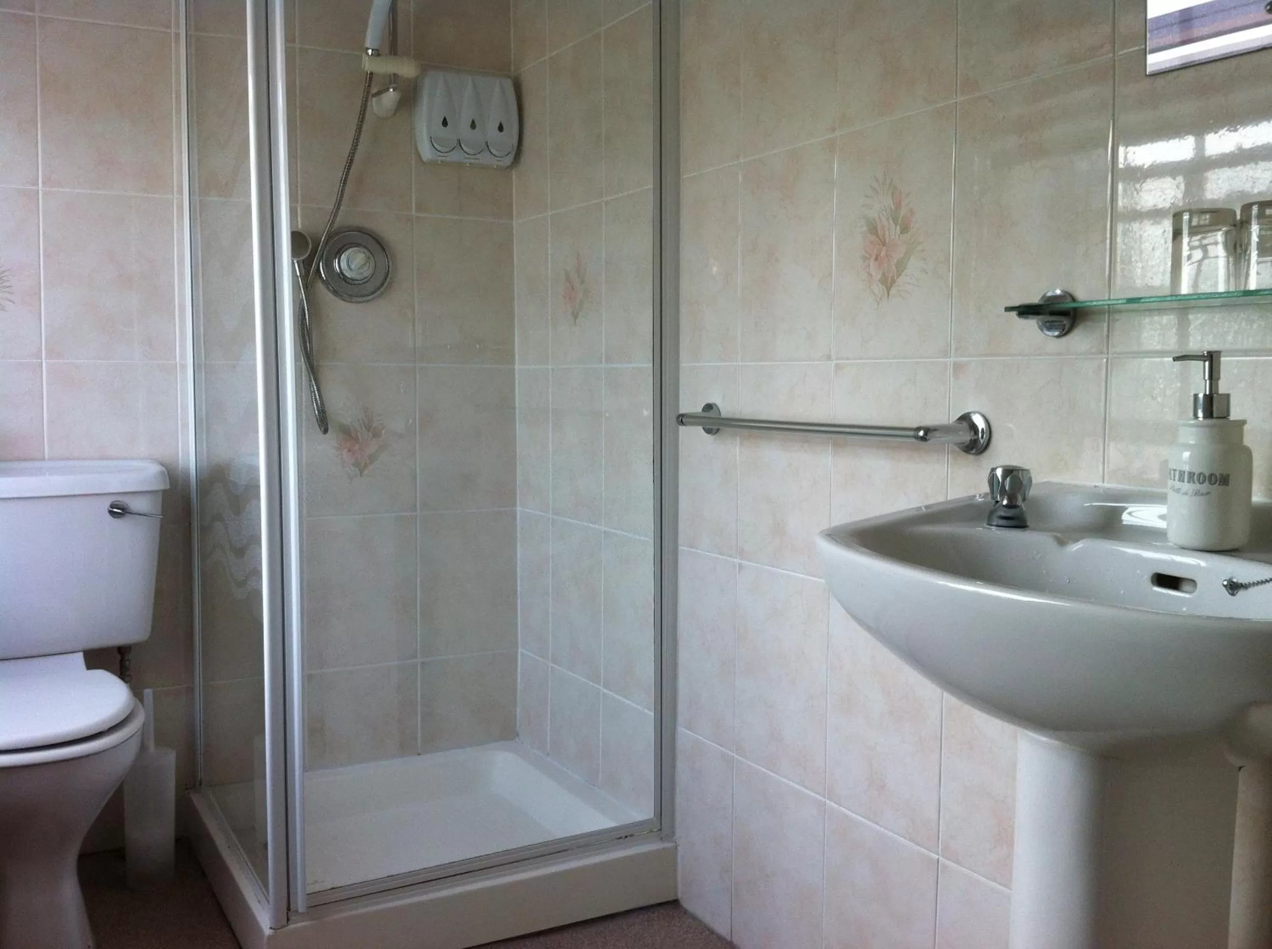 Small Double Room in Lynebank House Hotel, Bed & Breakfast