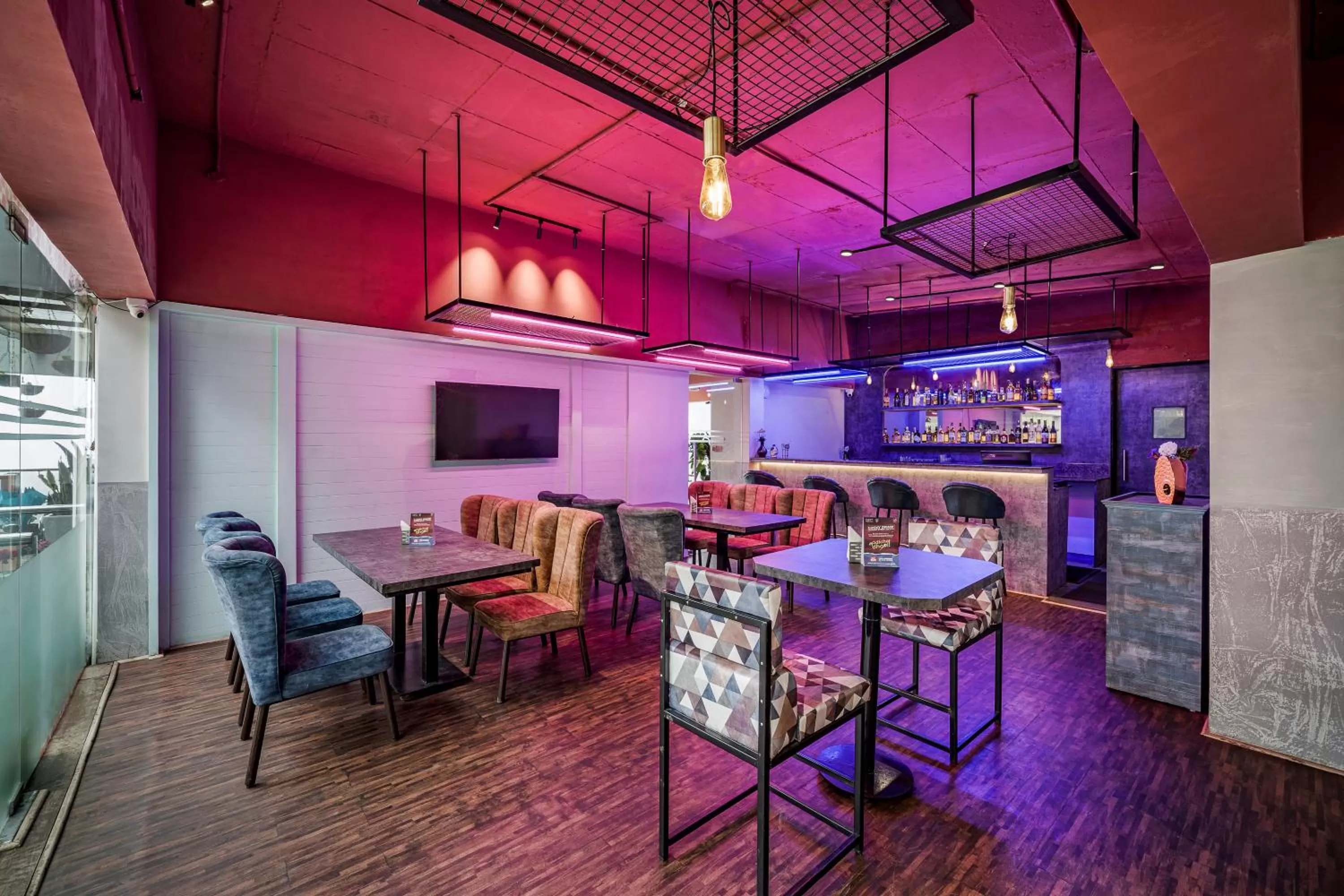 Lounge or bar in GReaT Trails Kodaikanal by GRT Hotels