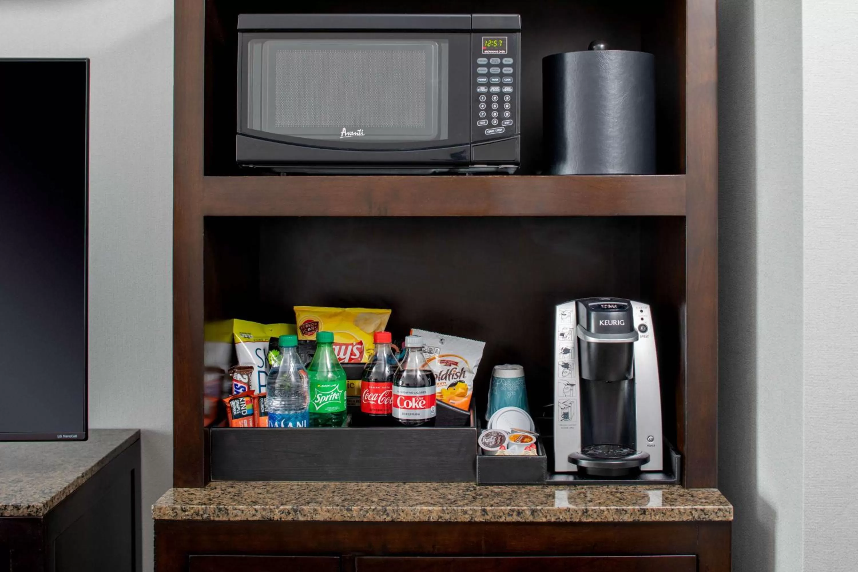 Photo of the whole room in Hilton Garden Inn Jackson Downtown