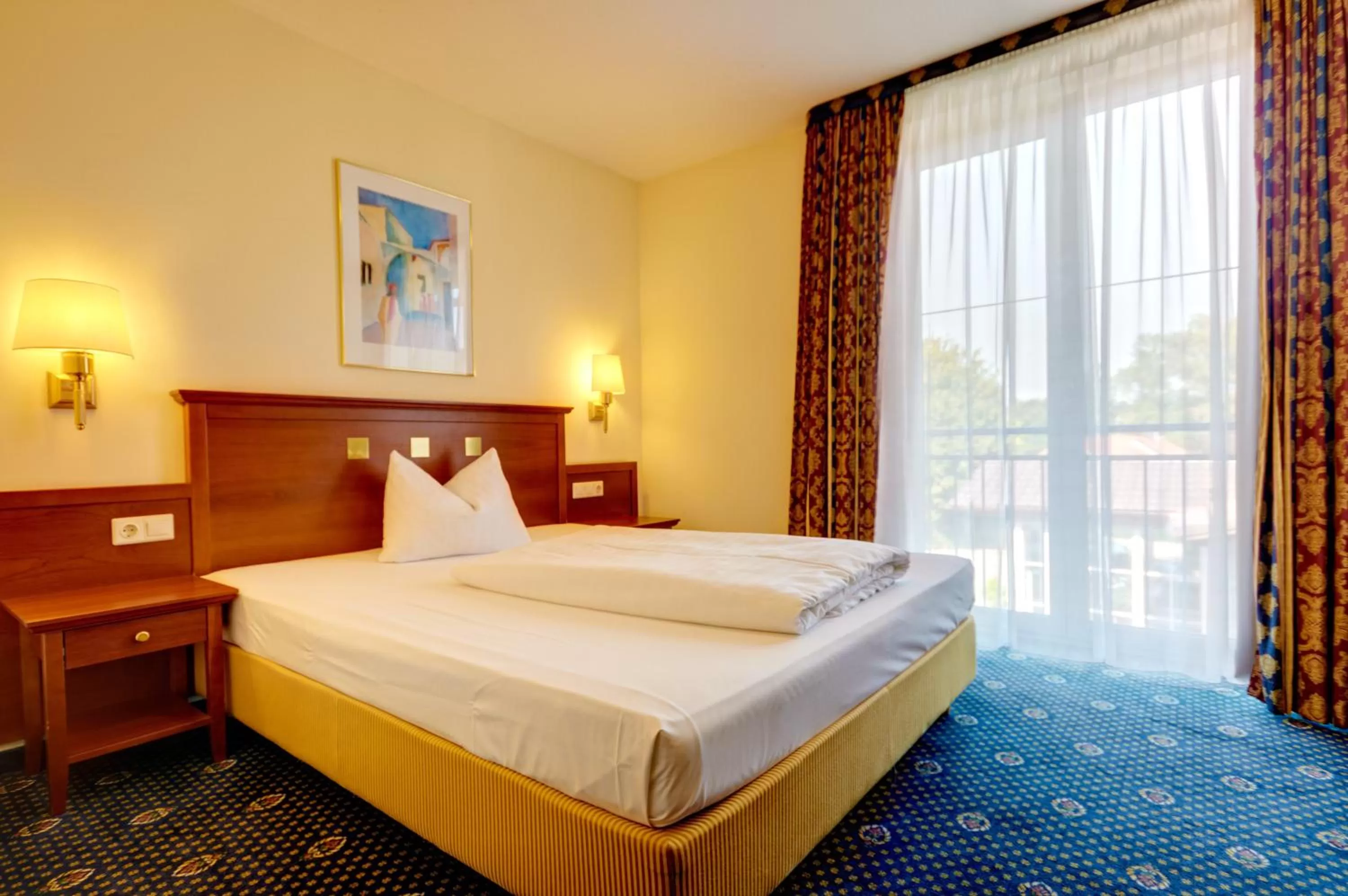 Photo of the whole room, Bed in Landhotel Hallnberg