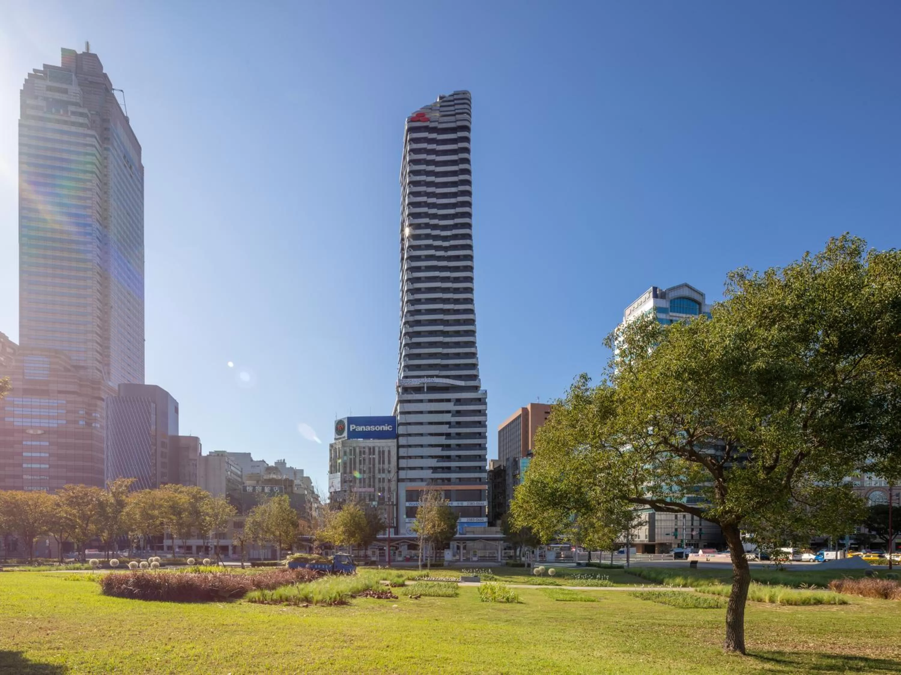 Property building in Roaders Plus Hotel - Taipei Station