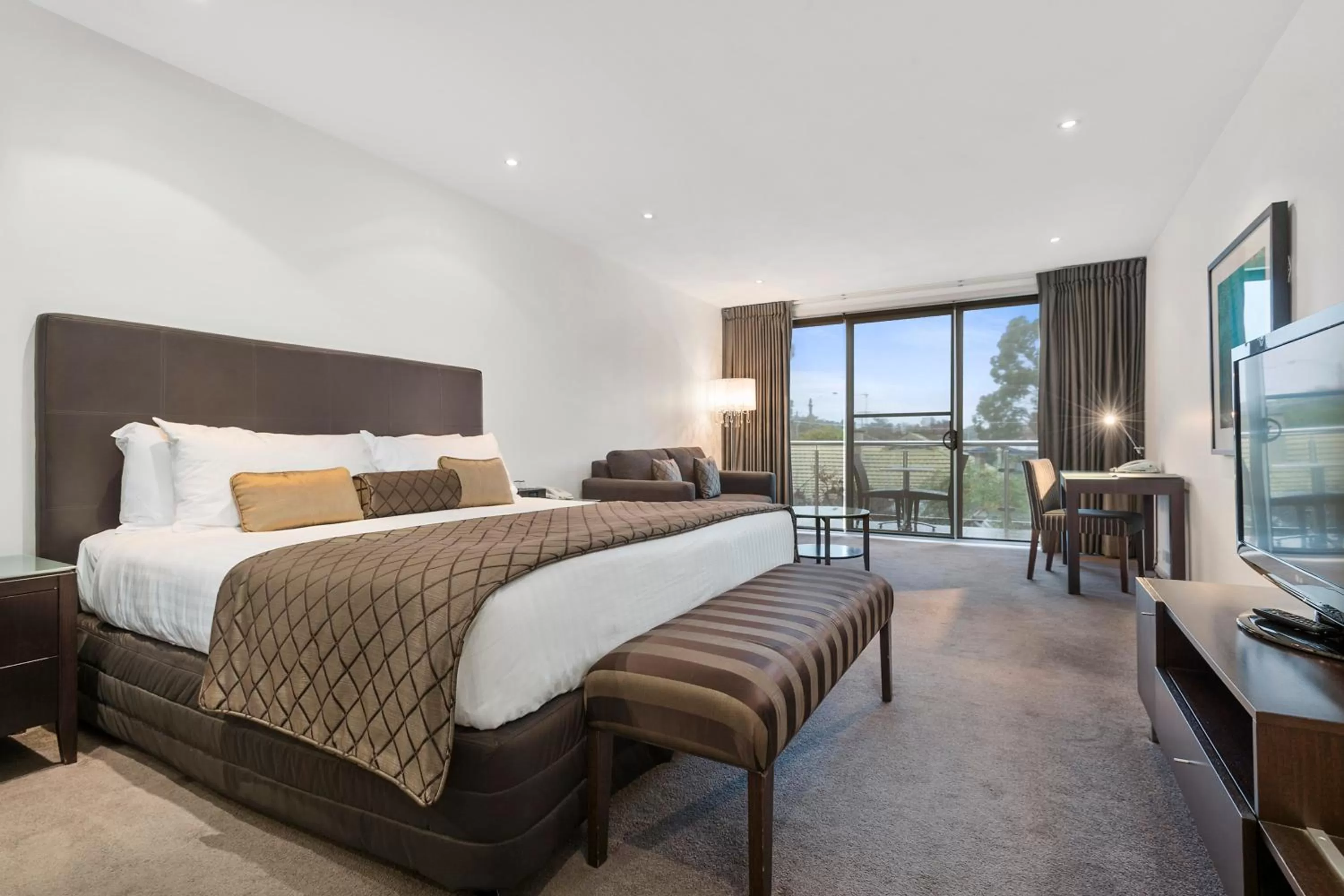 Bedroom, Bed in Quality Hotel Wangaratta Gateway