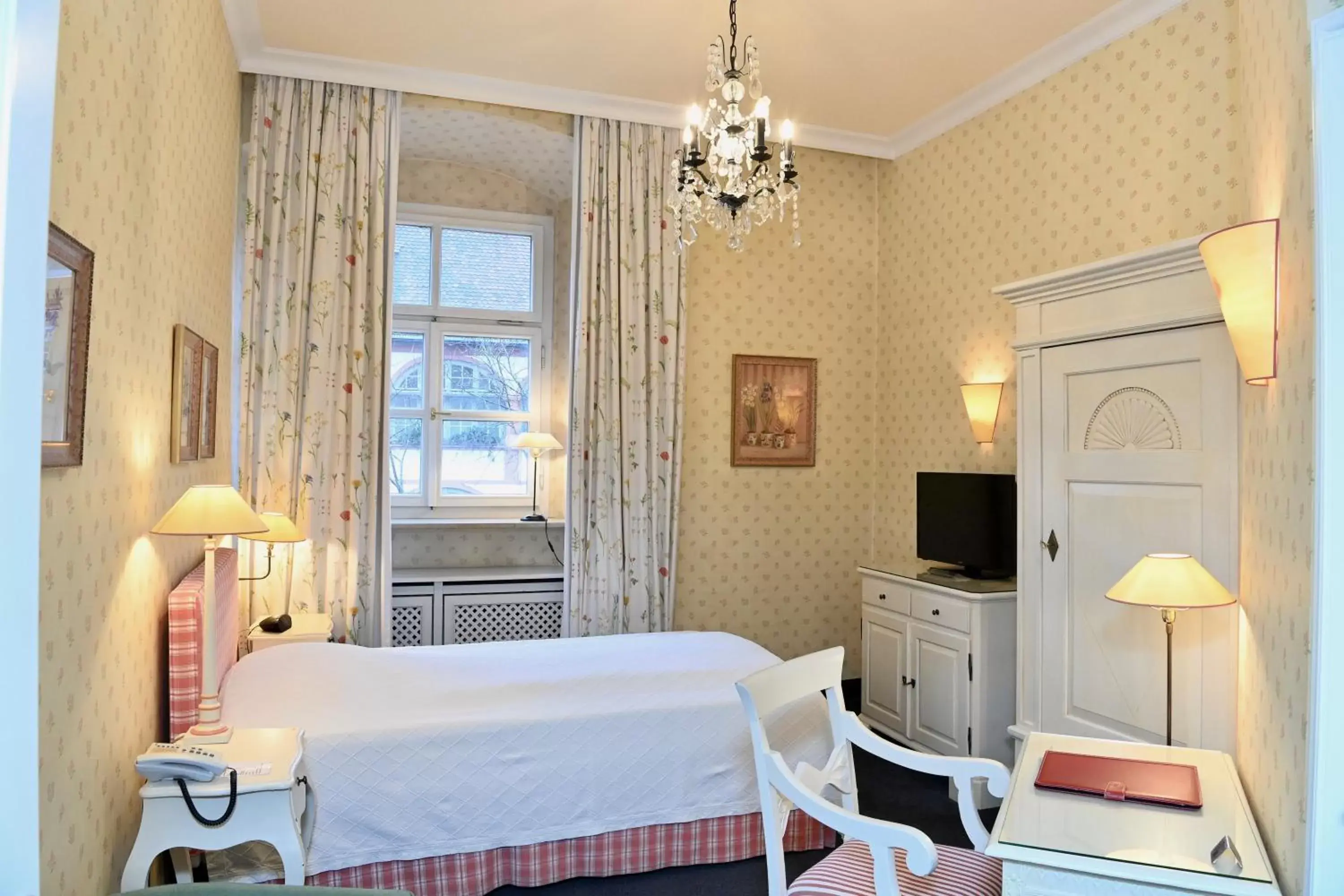 Single Room in Hotel Bischofshof am Dom Single Room in Hotel Bischofshof am Dom