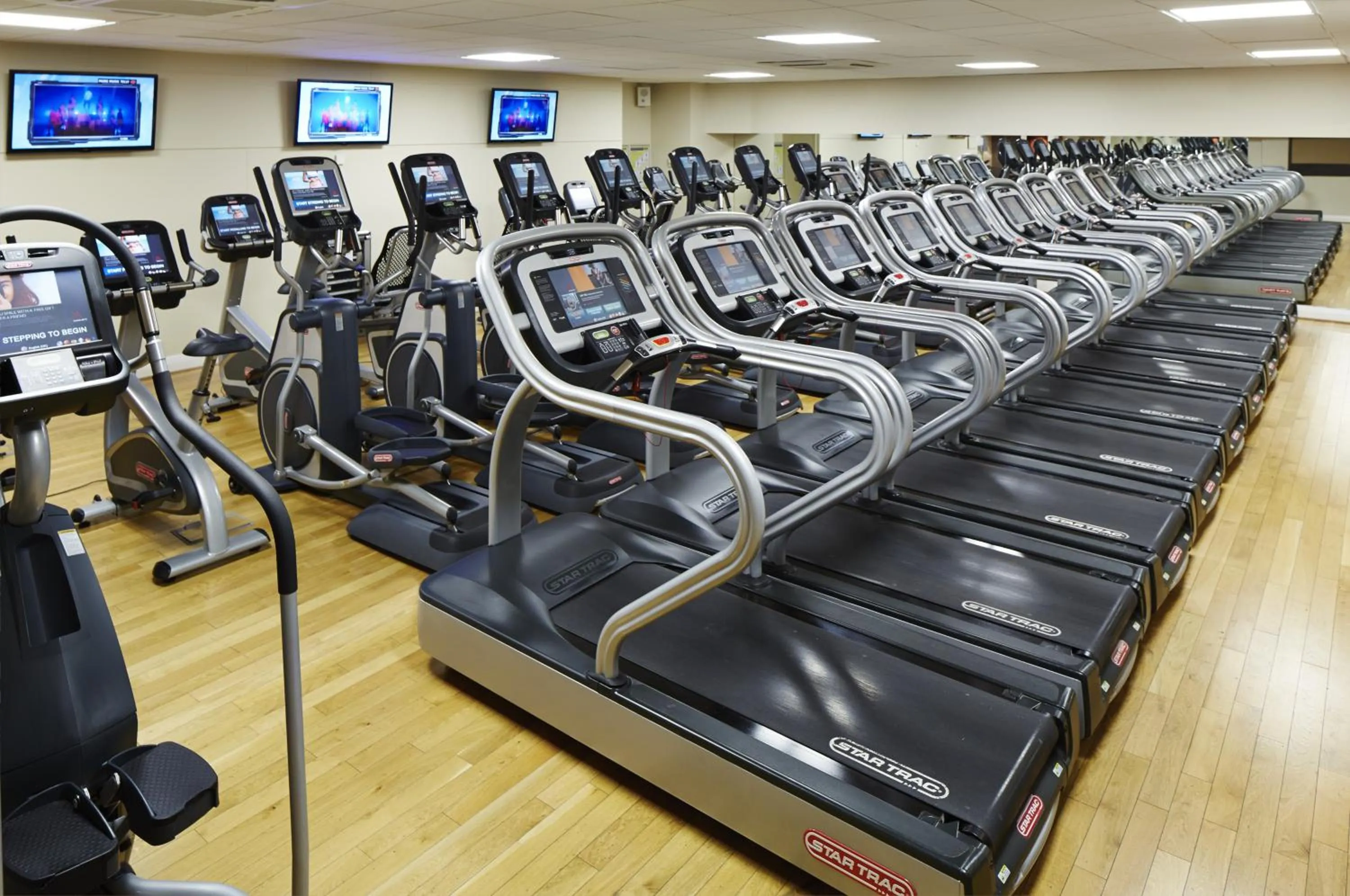 Fitness centre/facilities in Meon Valley Hotel, Golf & Country Club