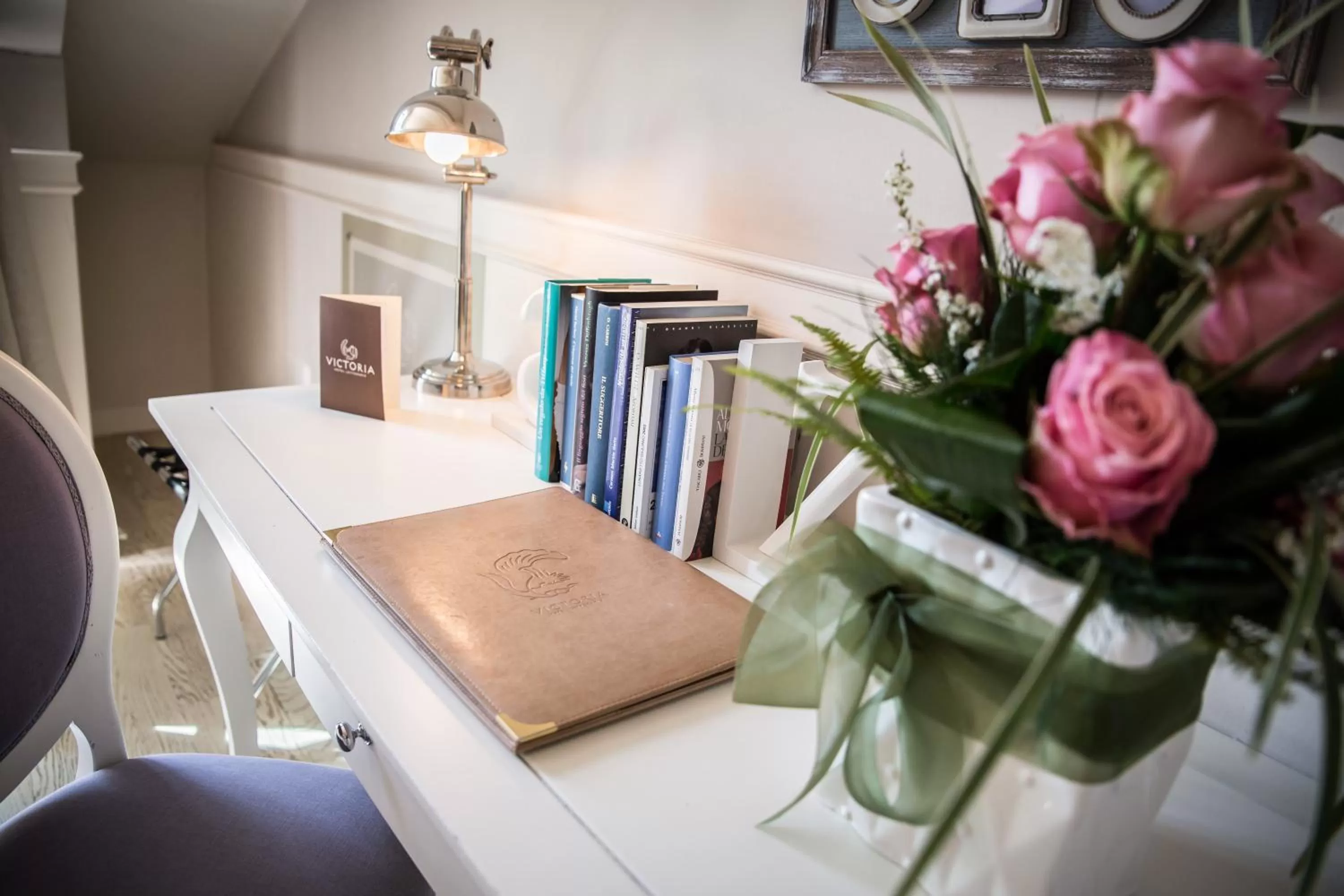 Bedroom in Victoria Hotel Letterario