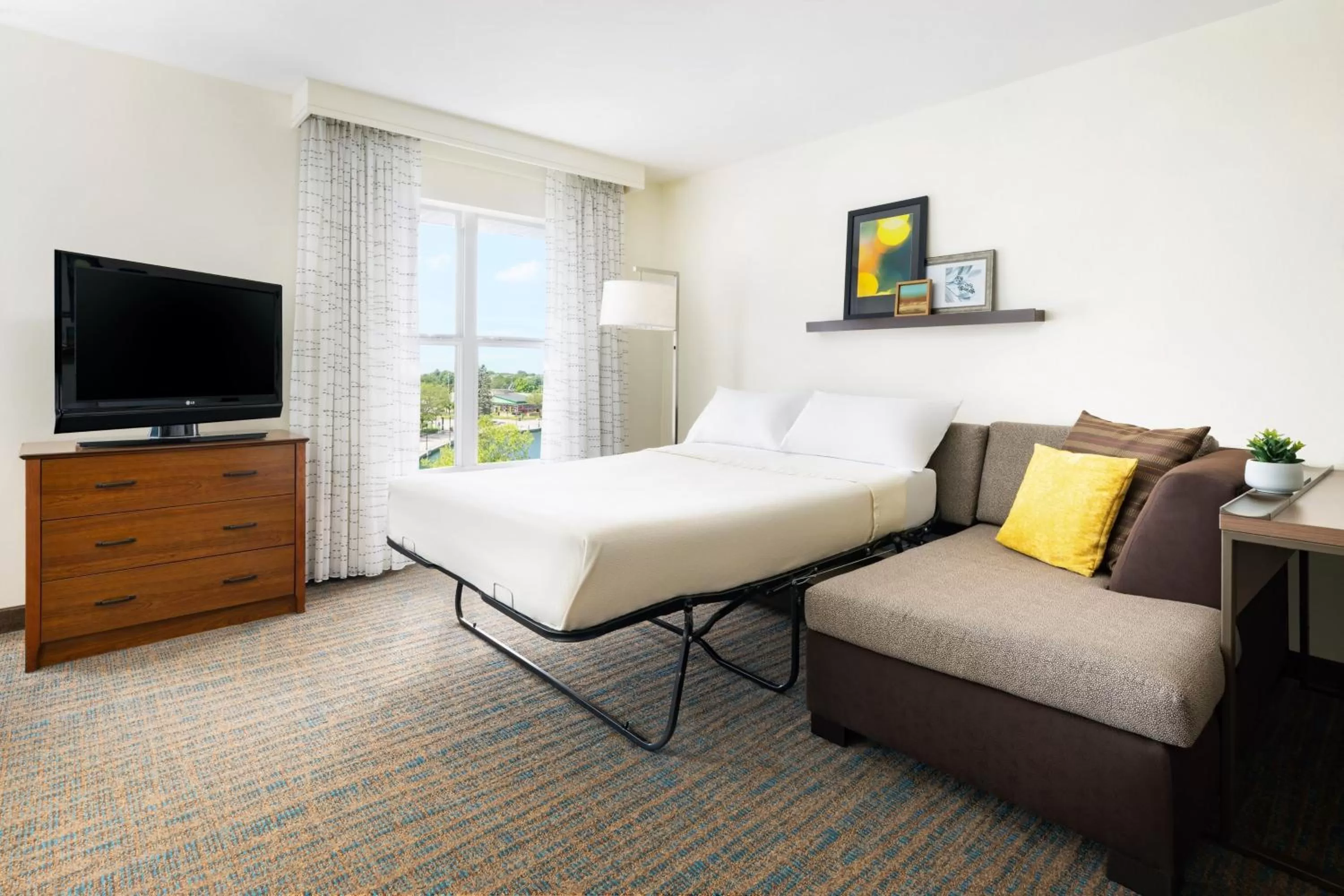 One-Bedroom Queen Suite with Sofa Bed - Hearing Accessible in Residence Inn Des Moines West at Jordan Creek Town Center